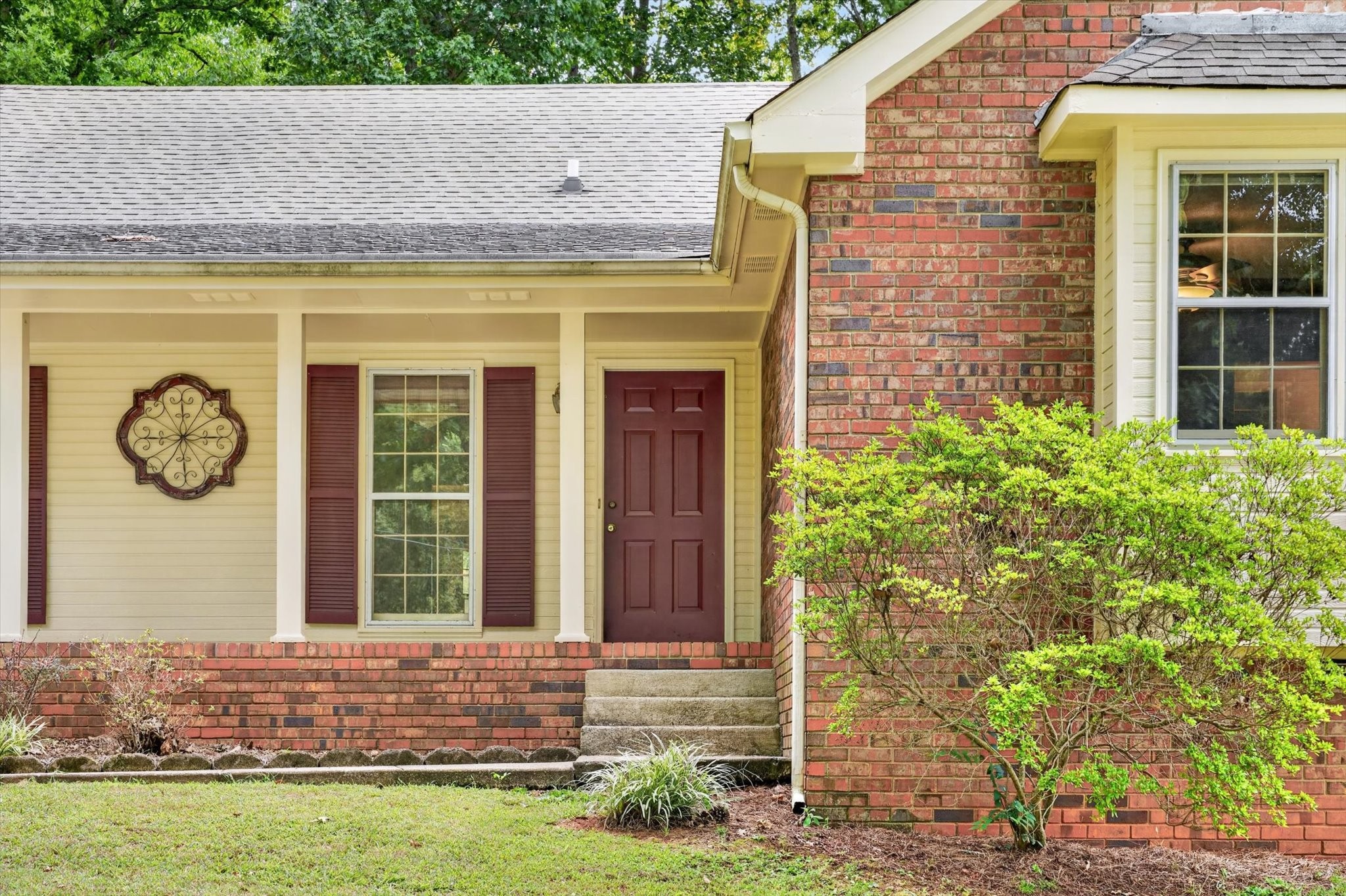 135 Lynx Dr
