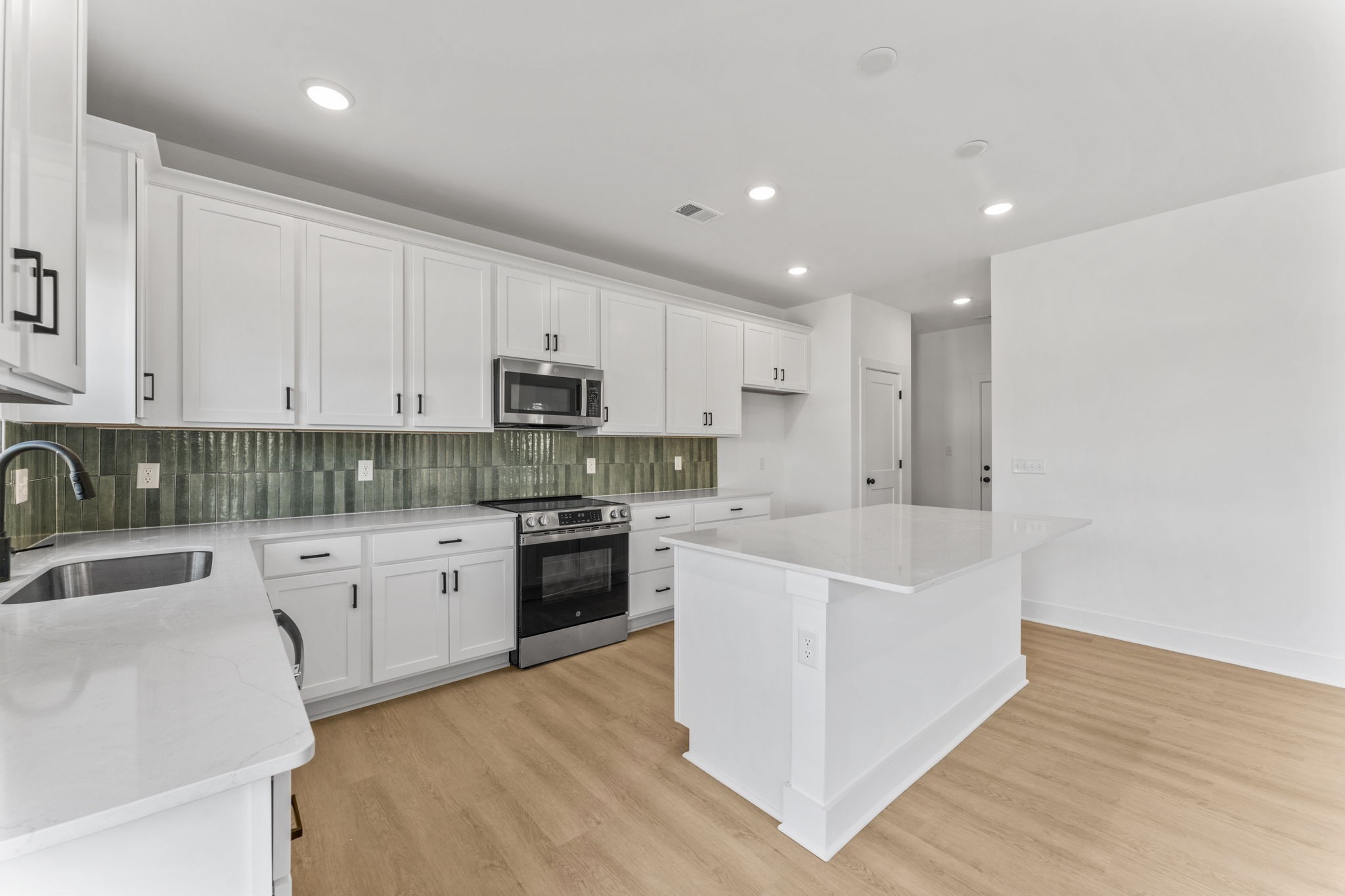 1212 Valley Ridge Dr