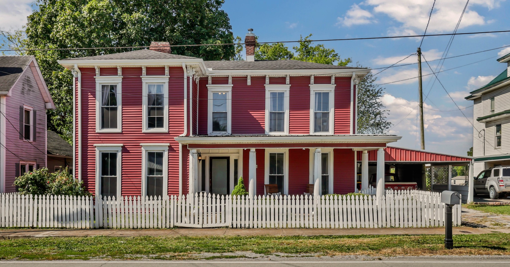 209 S Main St