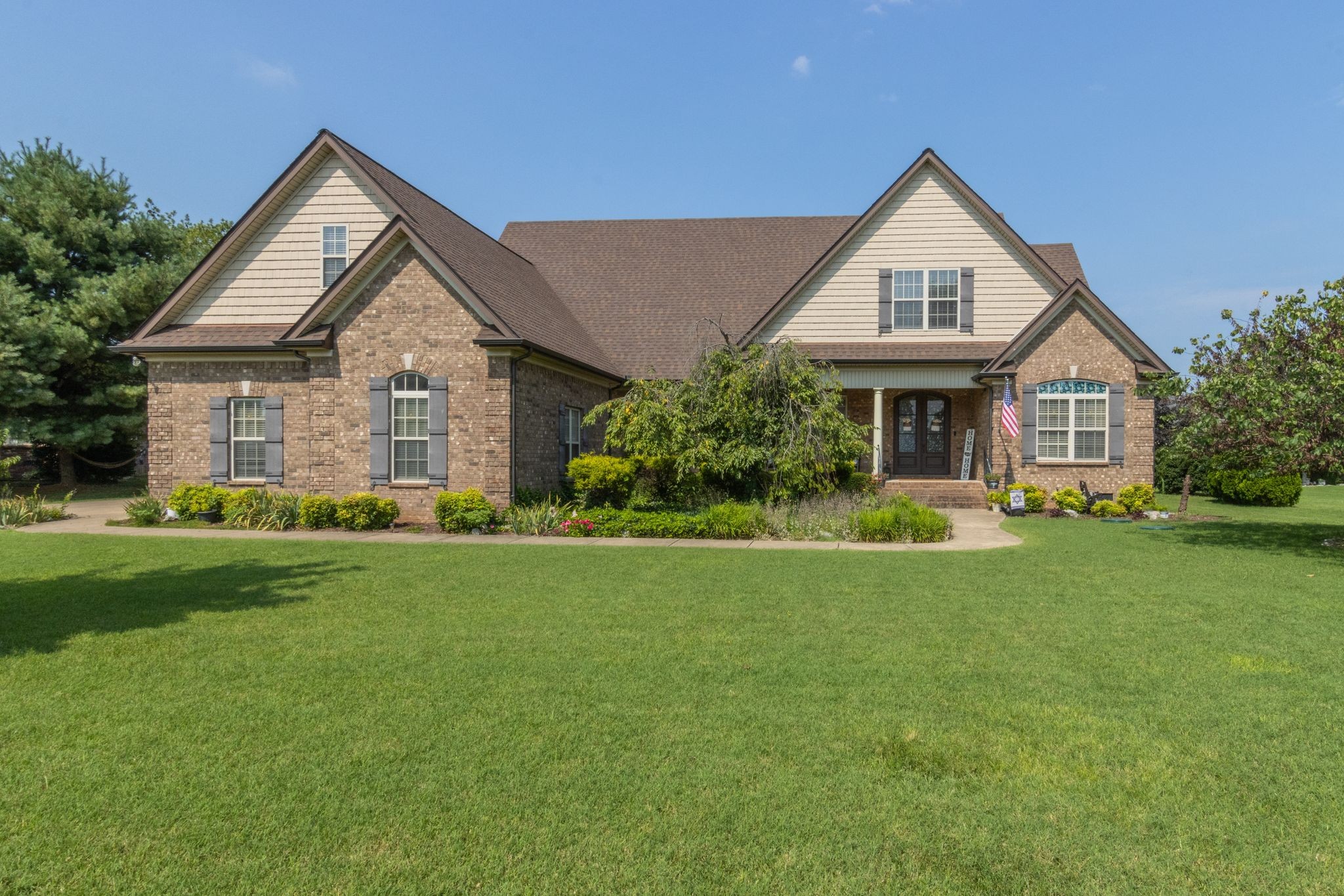 124 Hayfield Ct