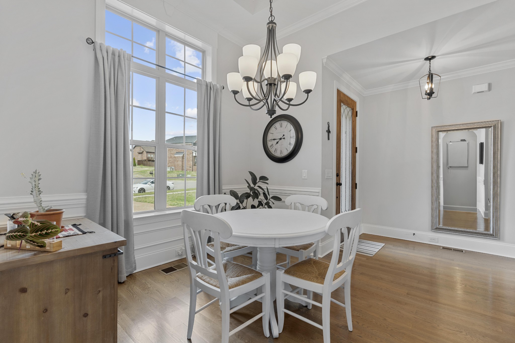 193 Karen Dr