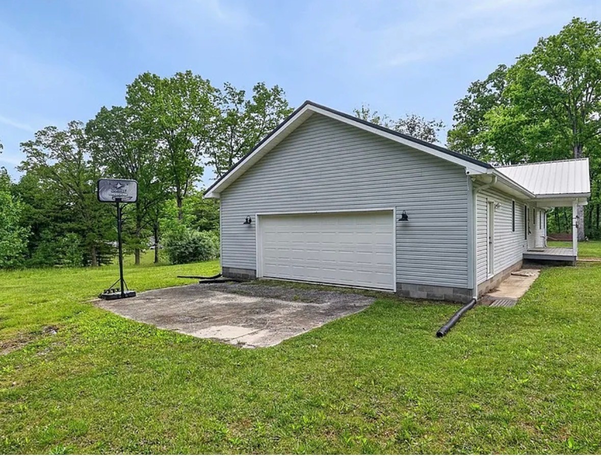 8607 Crossville Hwy