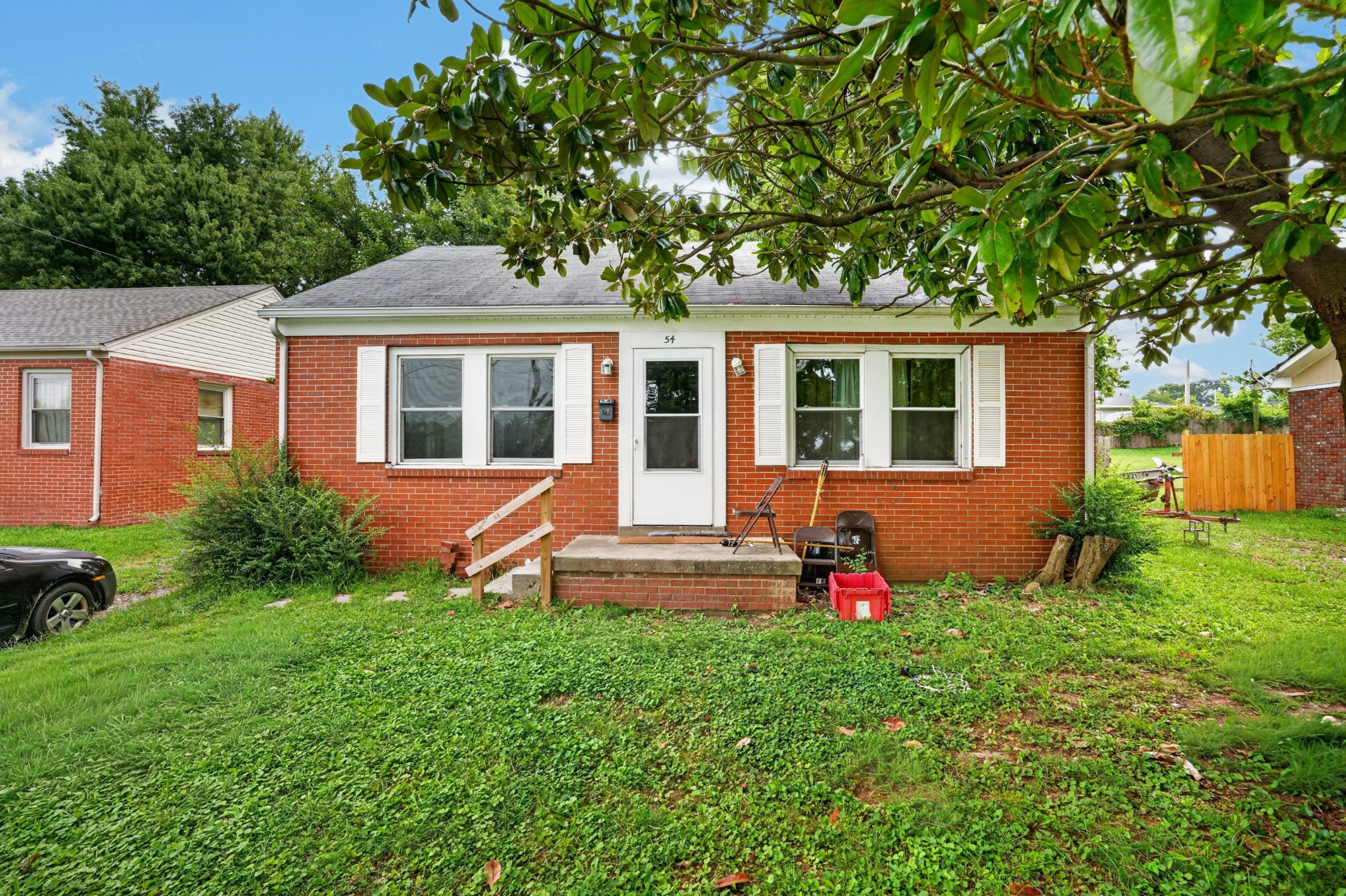 54 Robin Rd