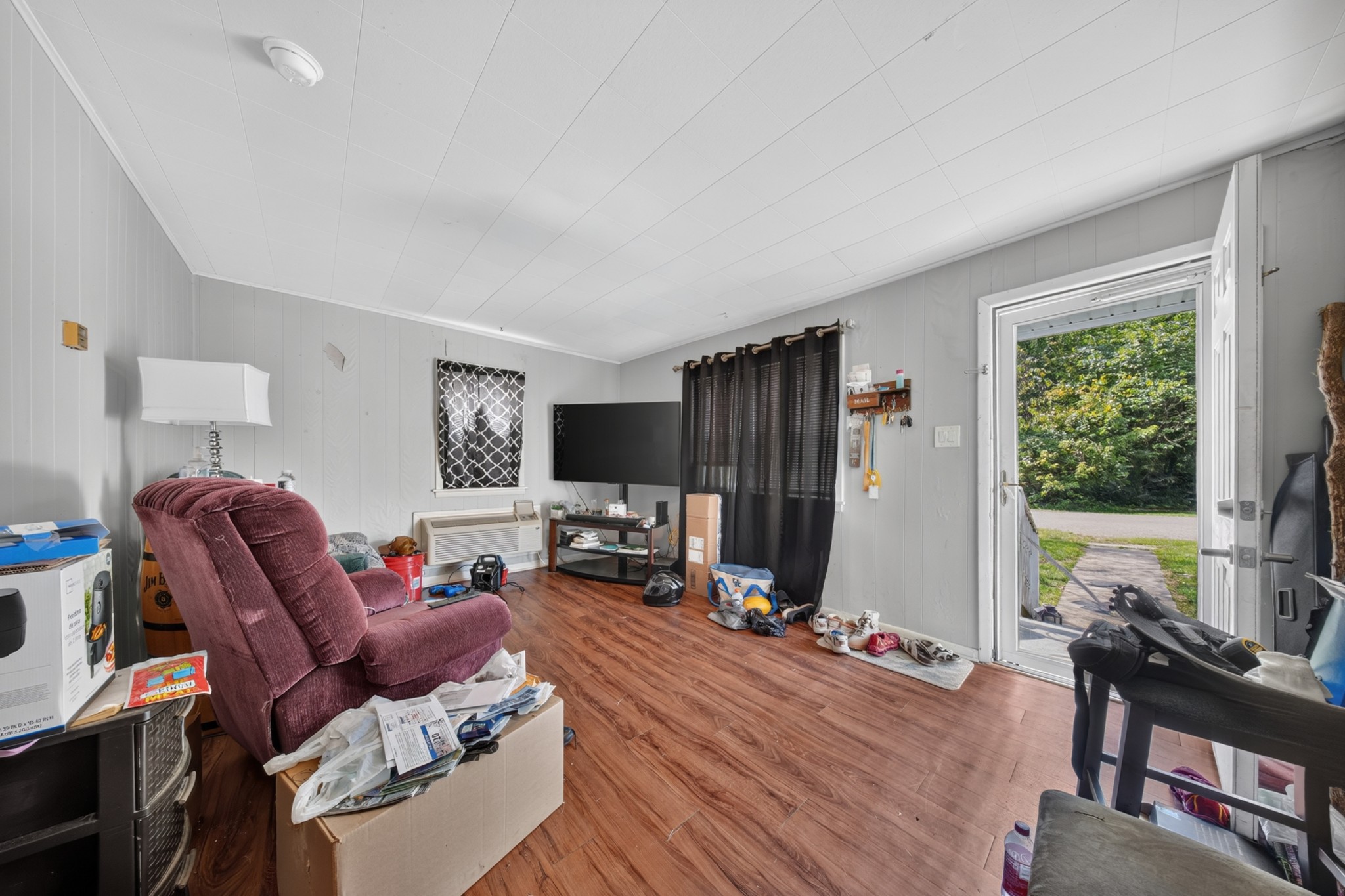 101 S Legion Cir