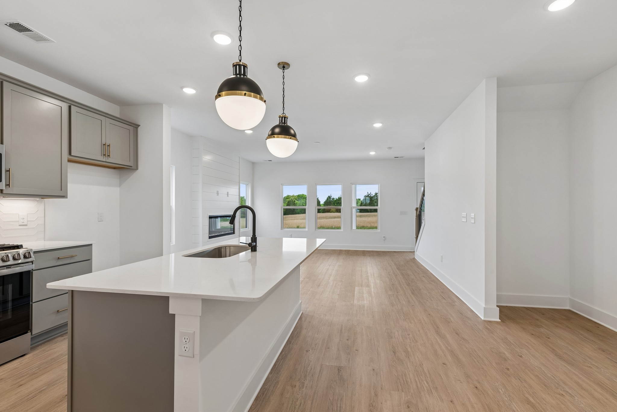 1208 Valley Ridge Dr
