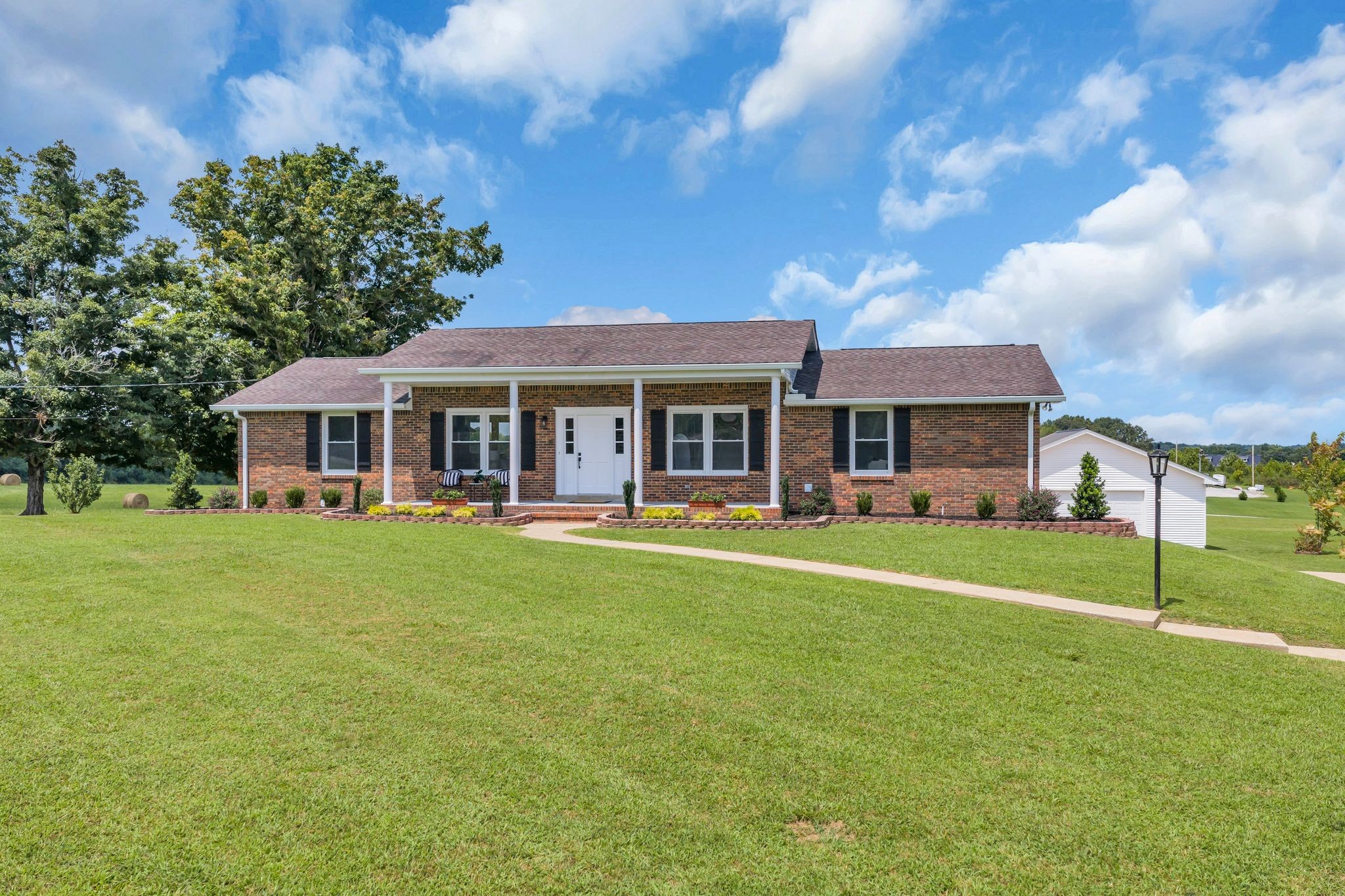 2151 Abiff Rd