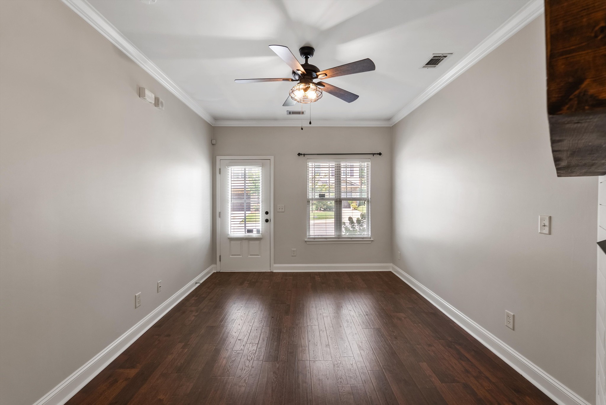 1122 Woodbury Falls Ct