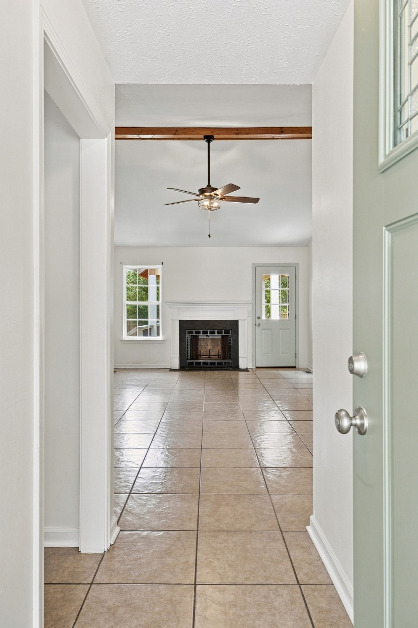 1420 Laurel Oak Dr