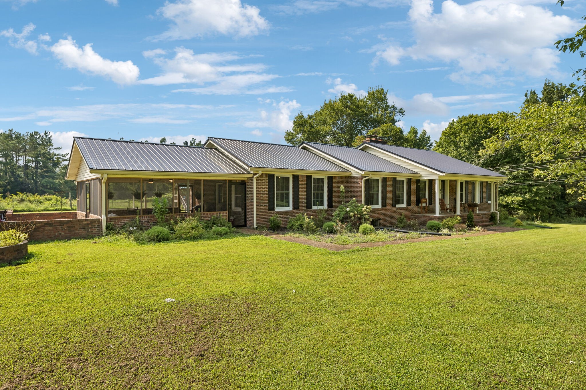 216 Napier Lake Rd