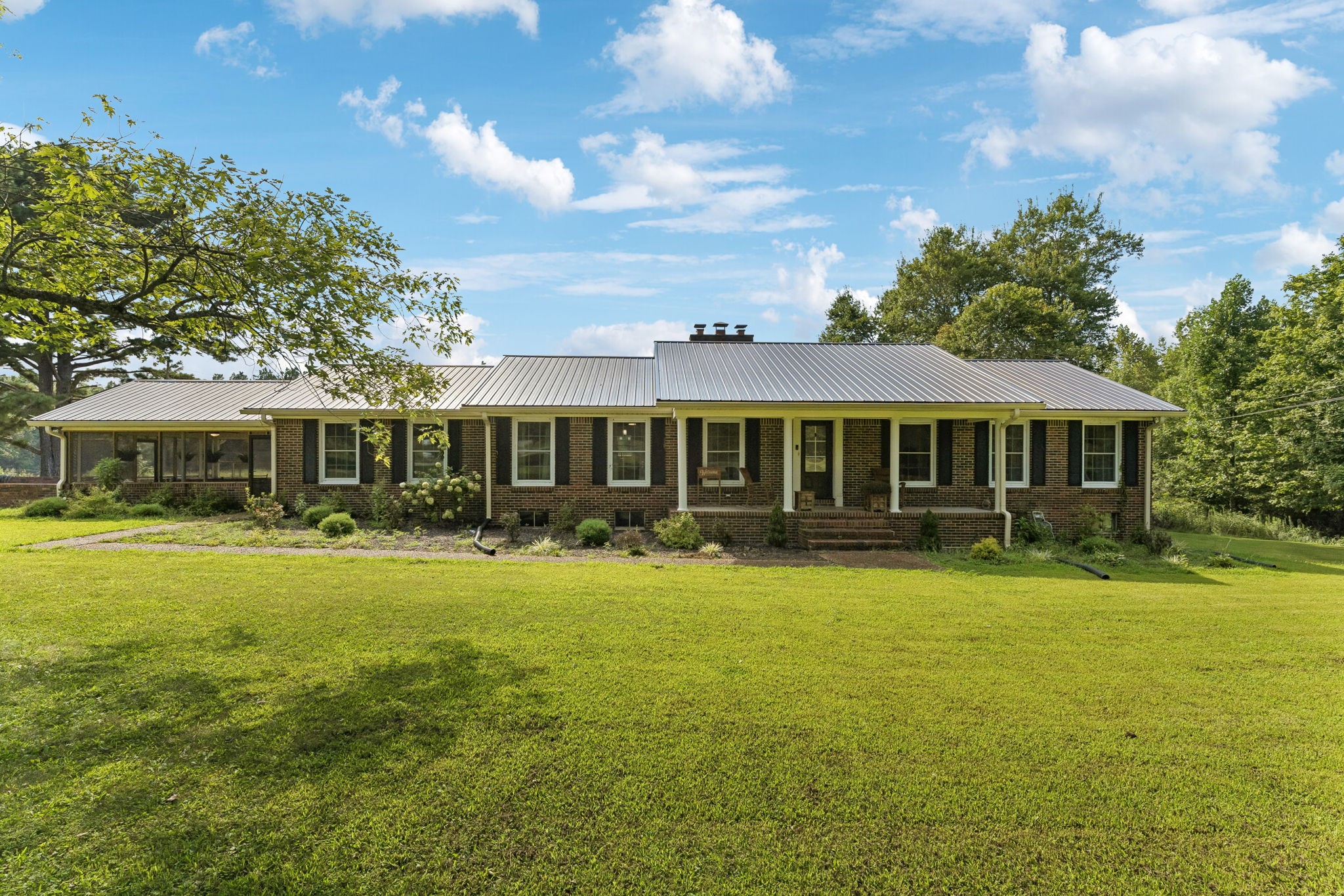 216 Napier Lake Rd