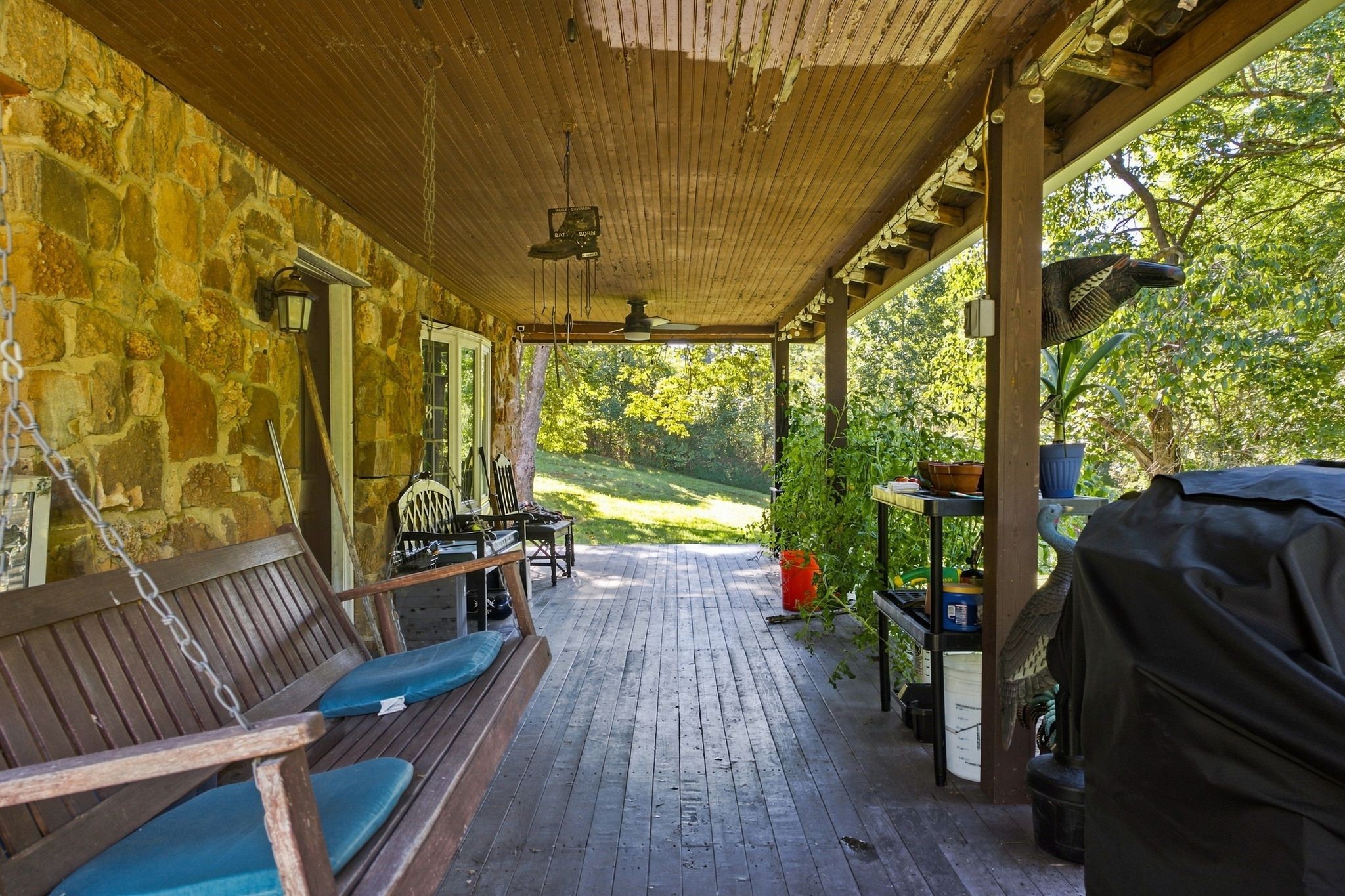 799 Gossett Rd