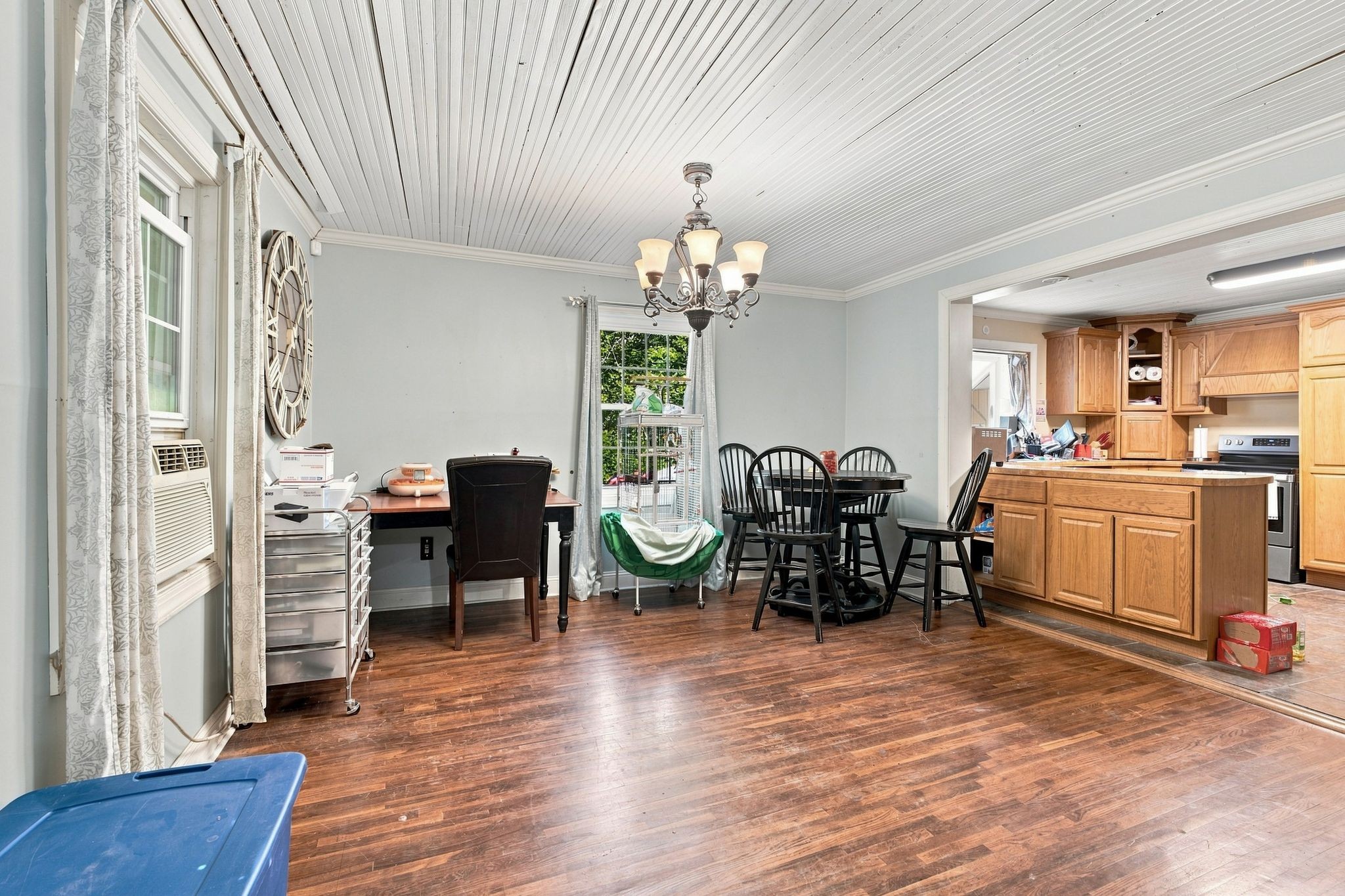 799 Gossett Rd