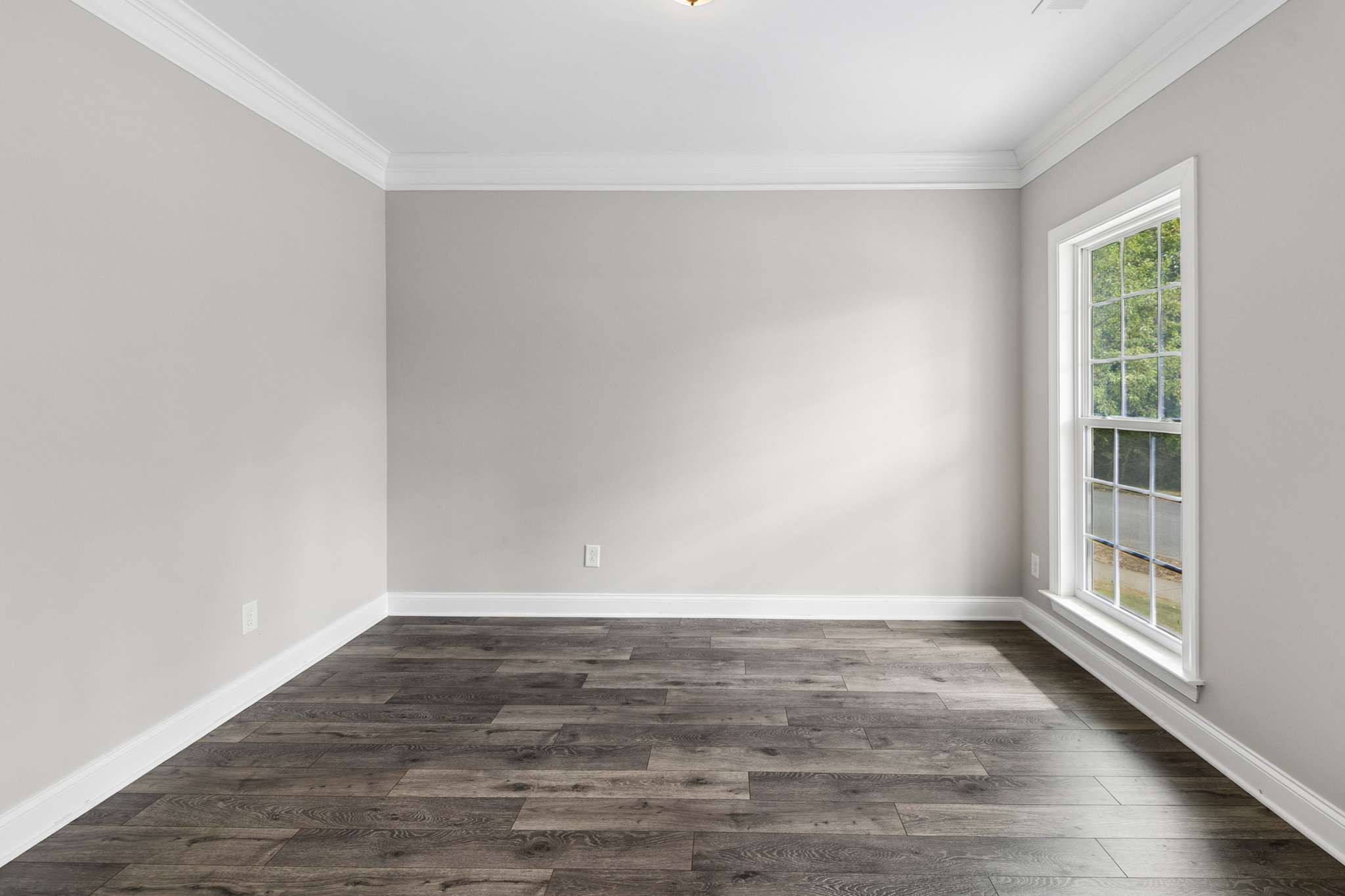 1010 Shallow Stream Ln