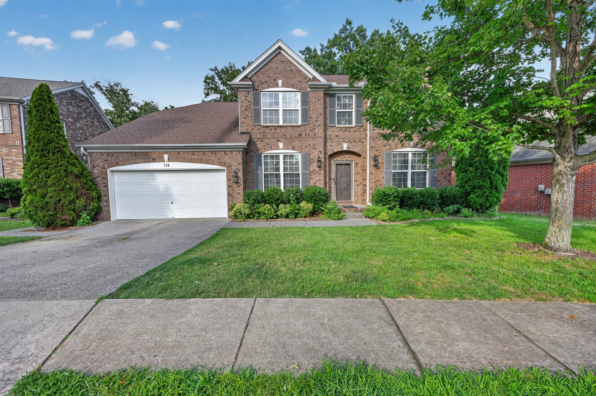 714 Crestmark Dr