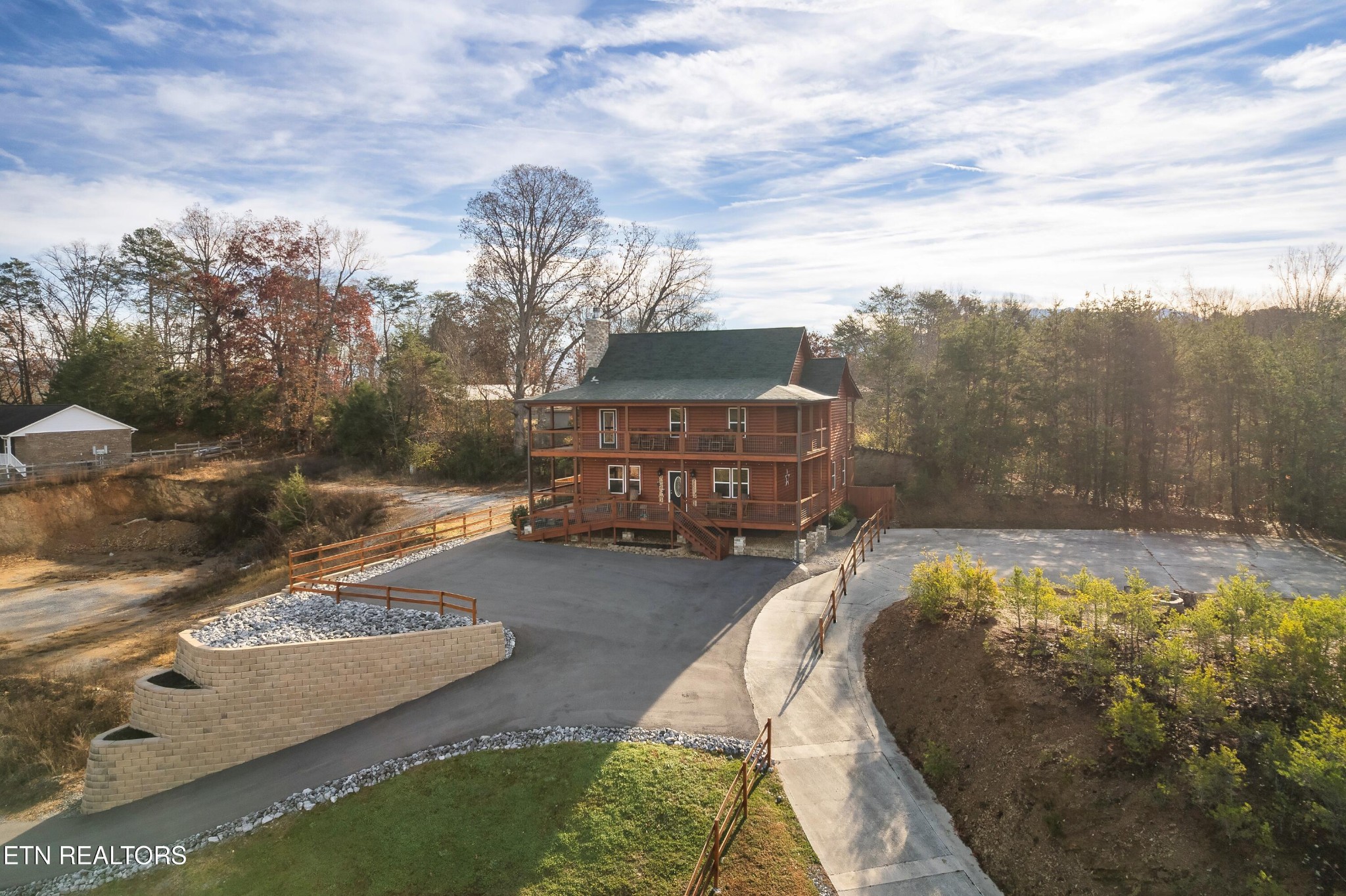 2822 Seth Rd