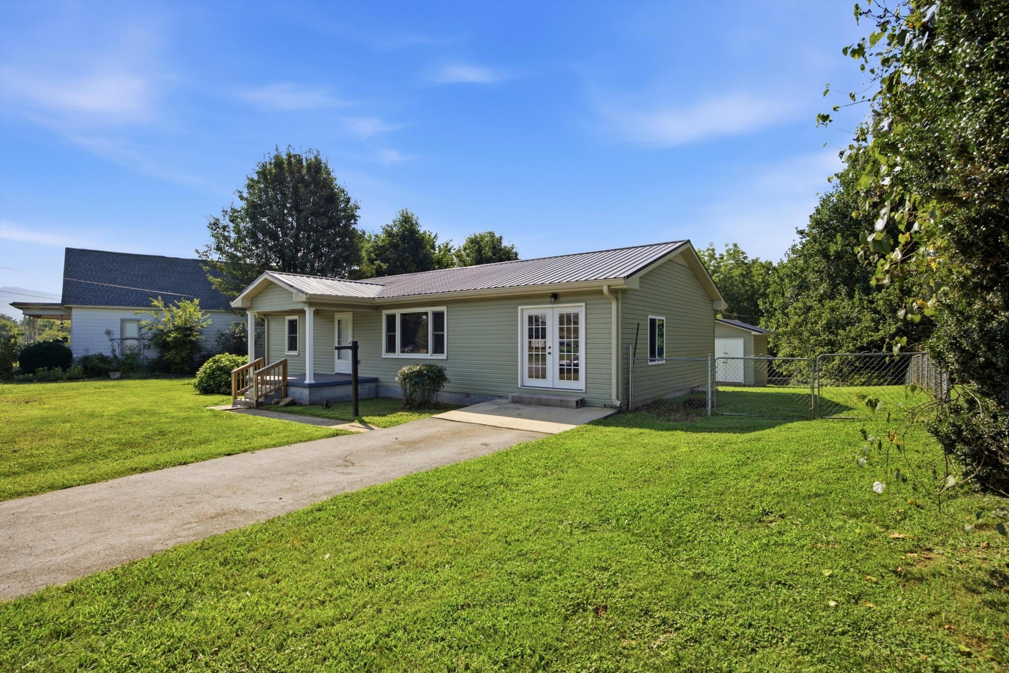 2404 Main Street