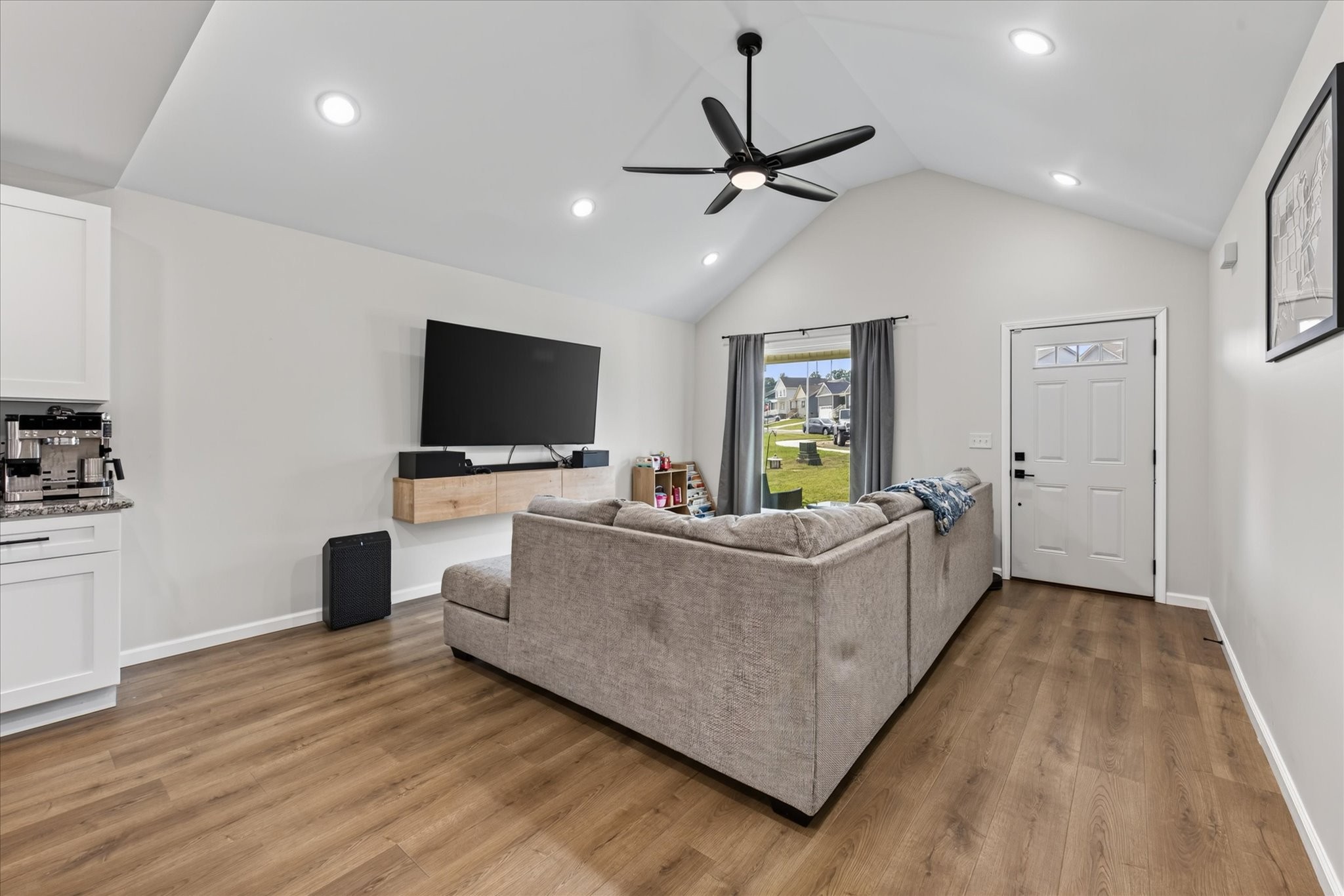 1468 Isaiah Dr