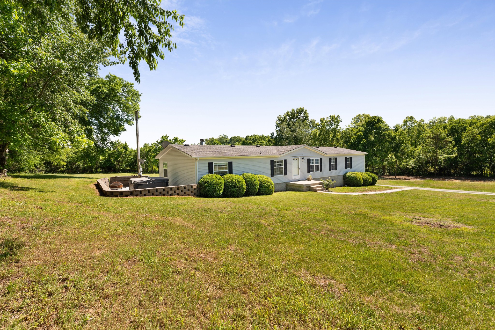 8011 Palmore Hollow Ln