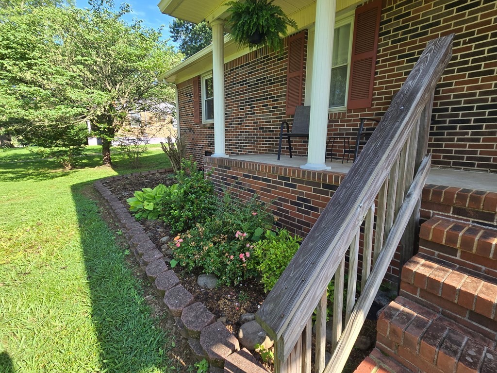 301 McQuade Cir
