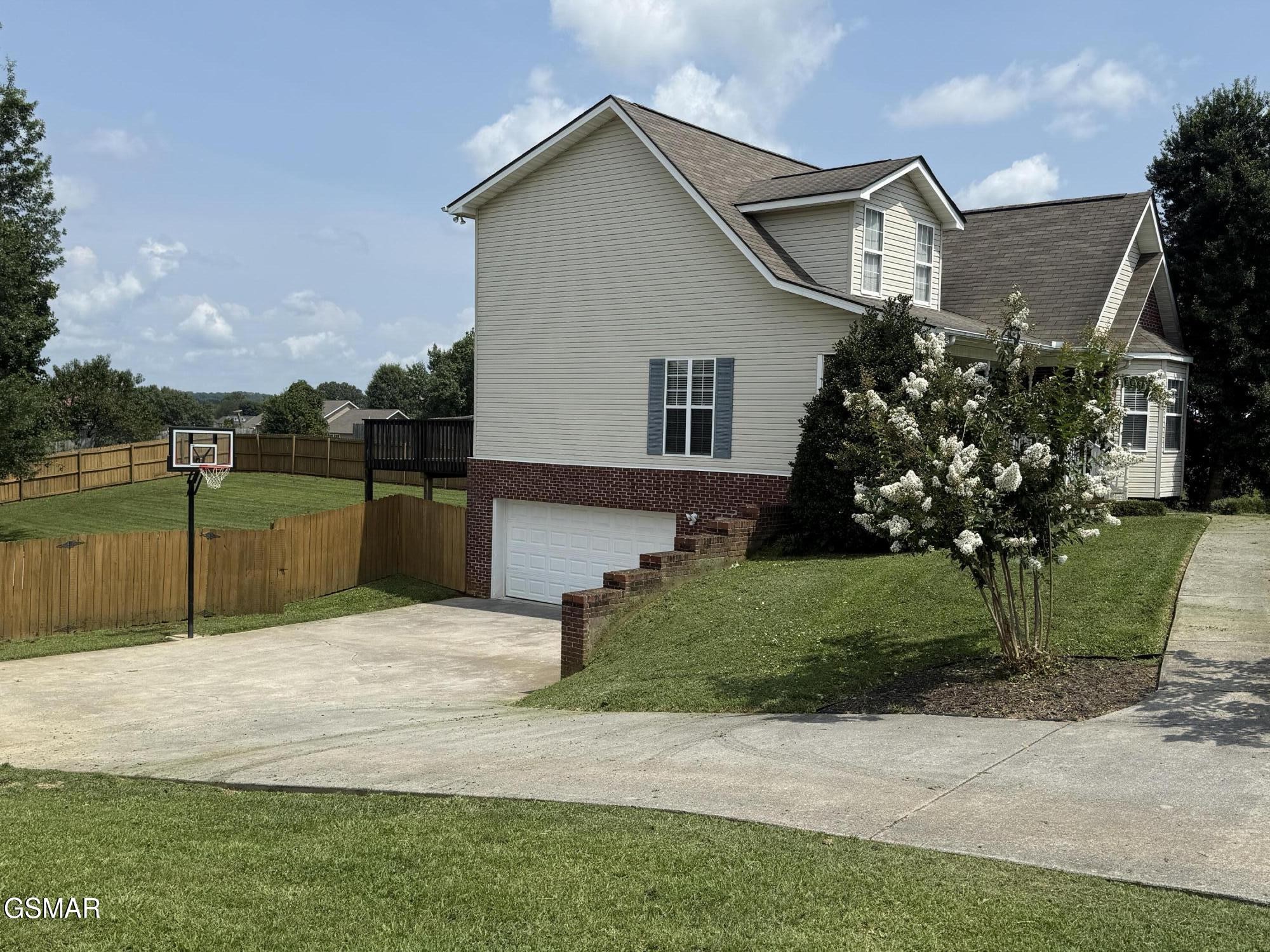 1468 Dewberry Lane