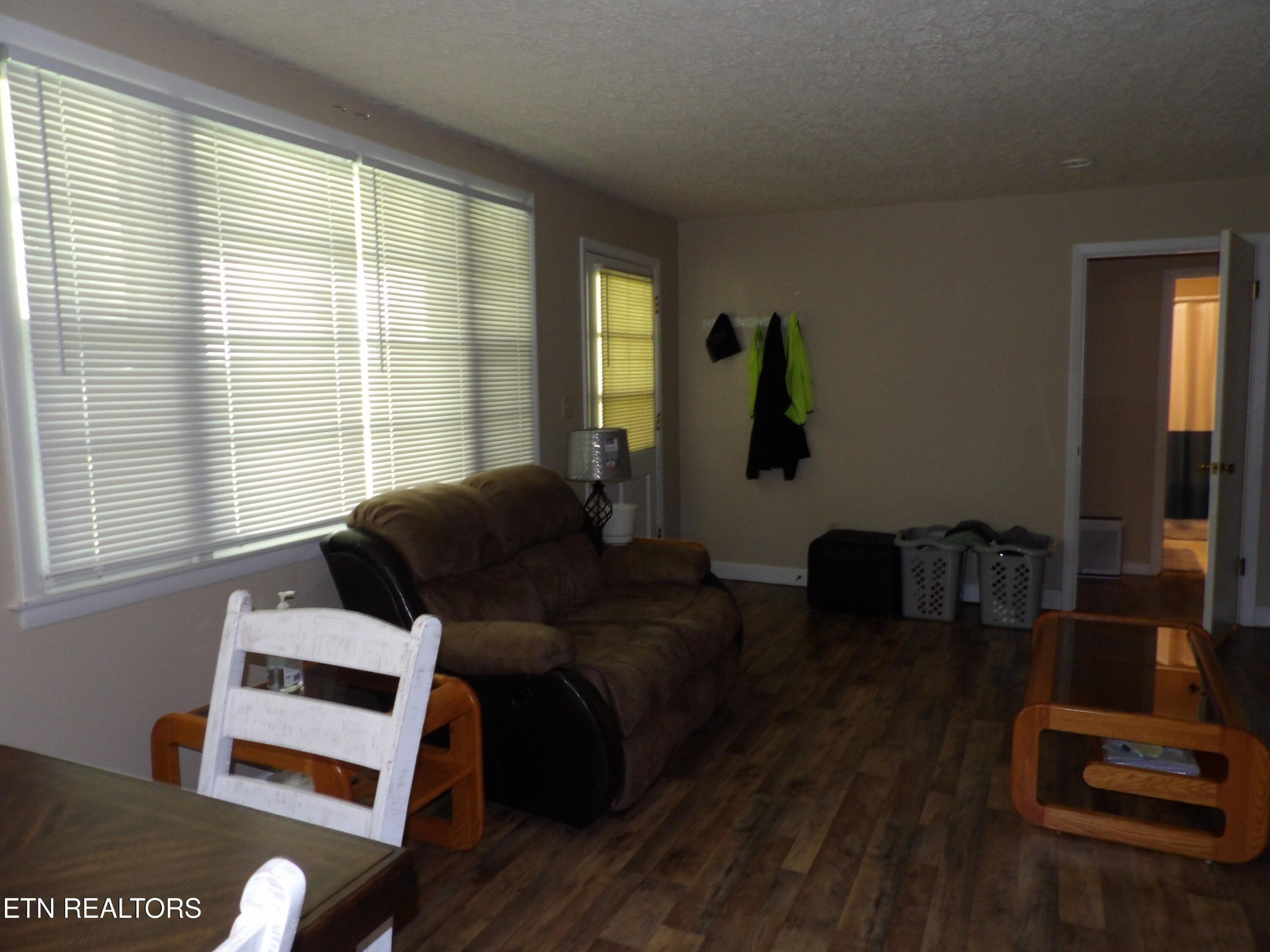 525 Woodlawn Rd