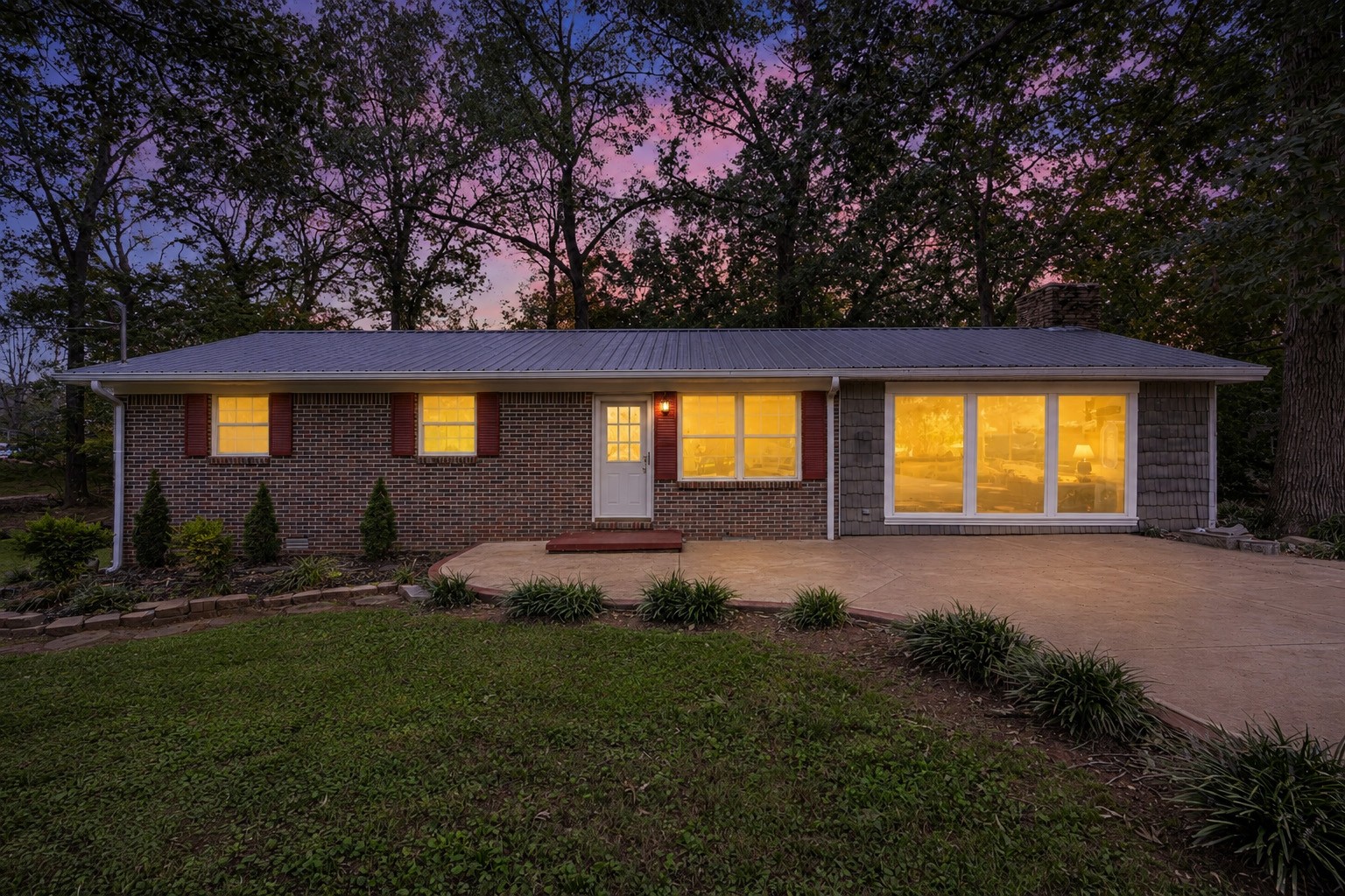 125 Dogwood Dr