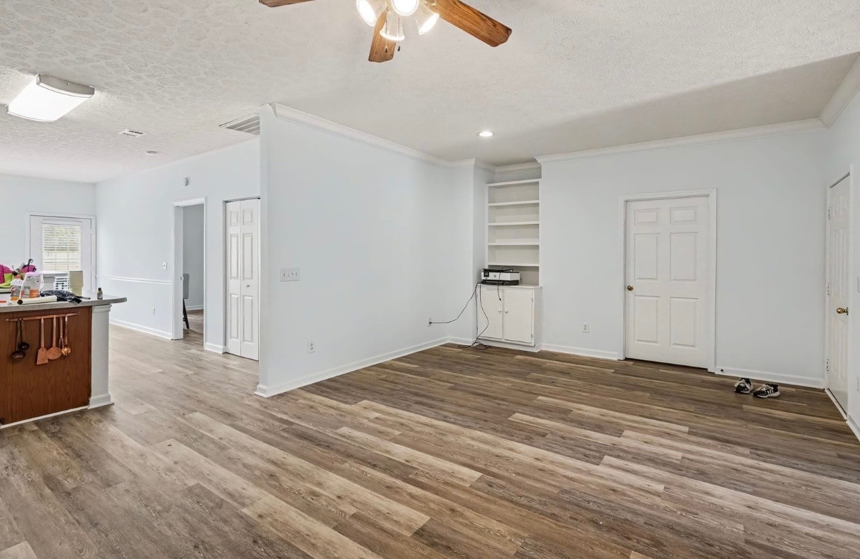 221 Wyndom Ct