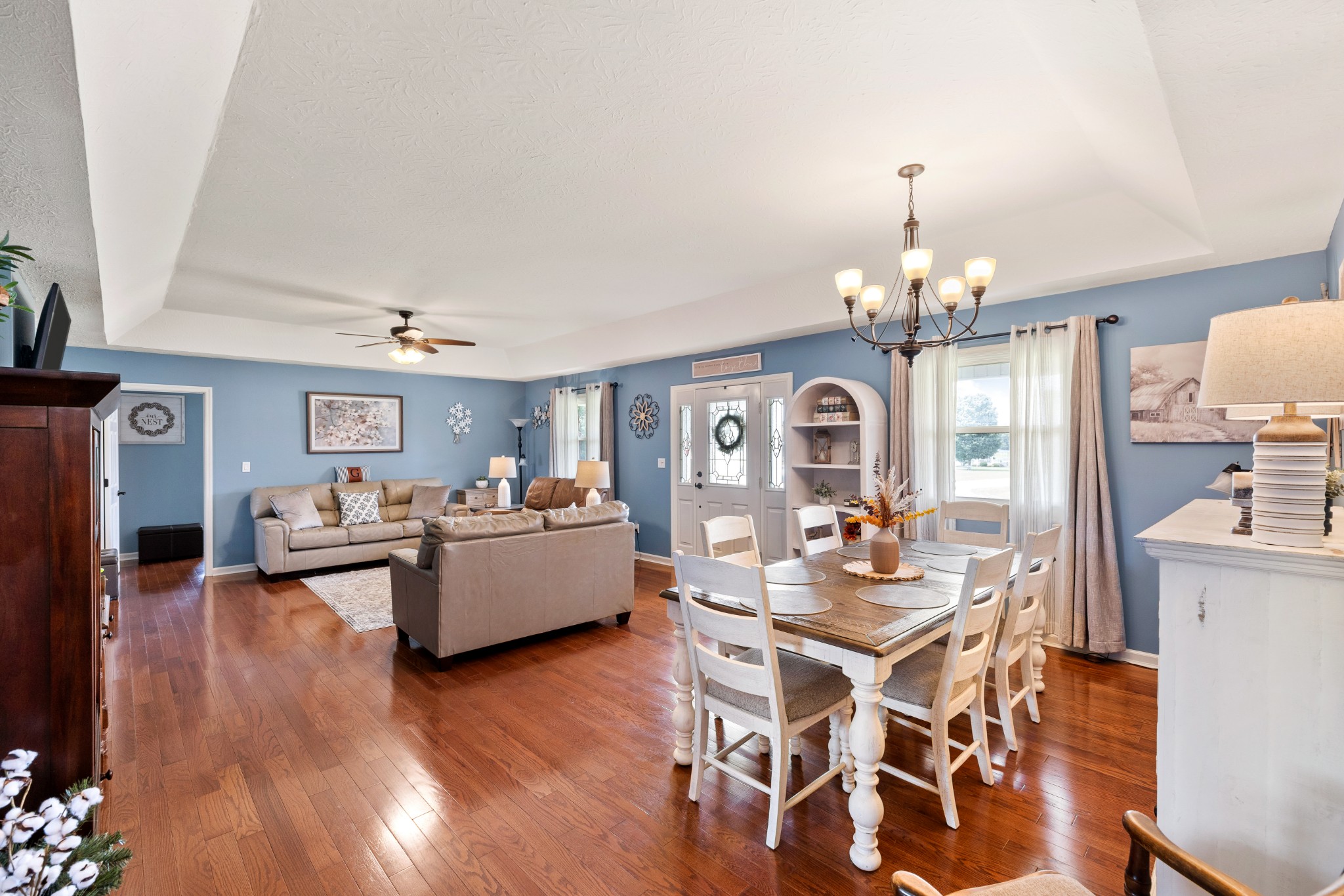 105 Monument Cir