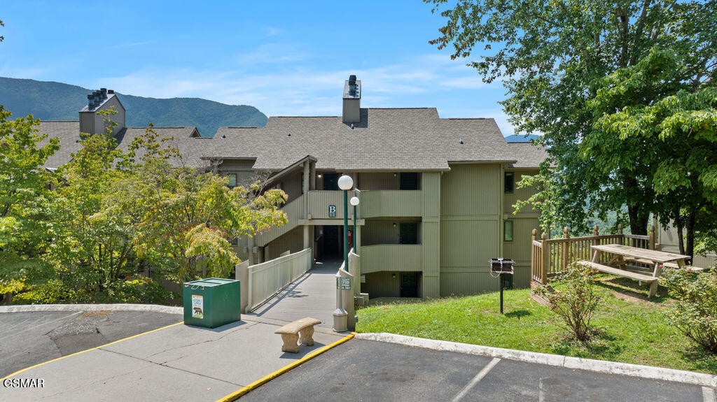 3710 Weber Road