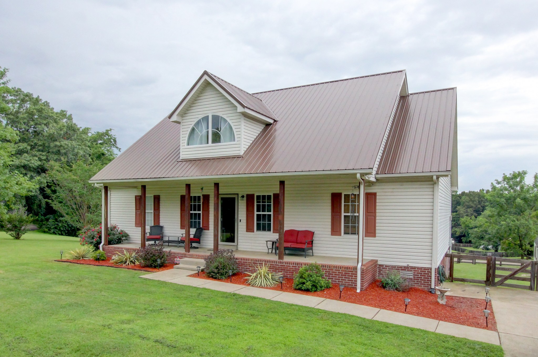 2964 Sweethome Rd