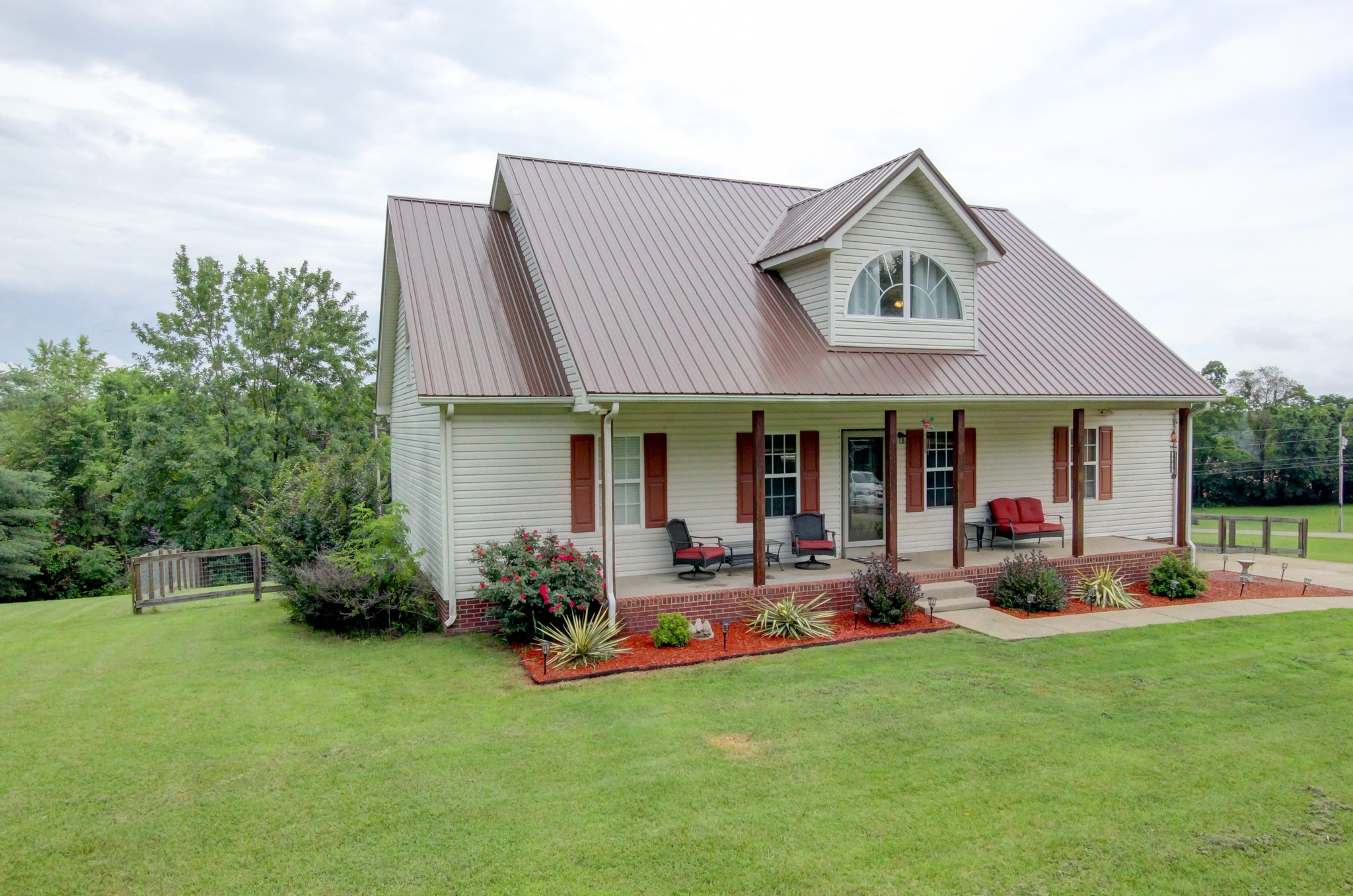 2964 Sweethome Rd