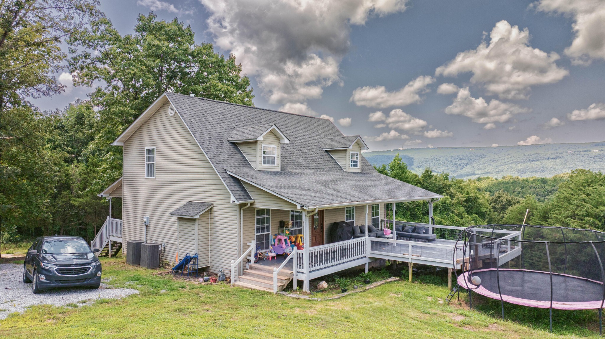 290 J L Davis Lane