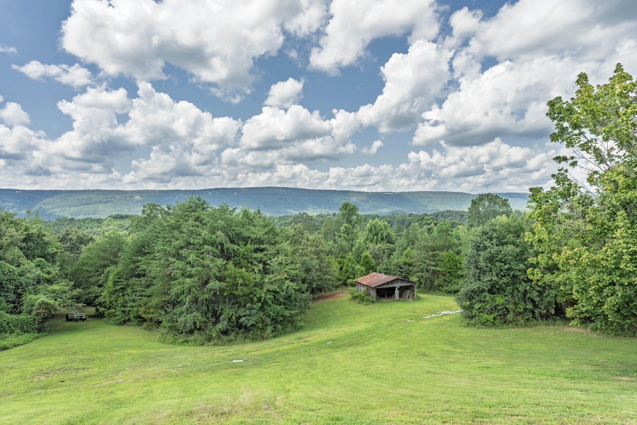 290 J L Davis Lane