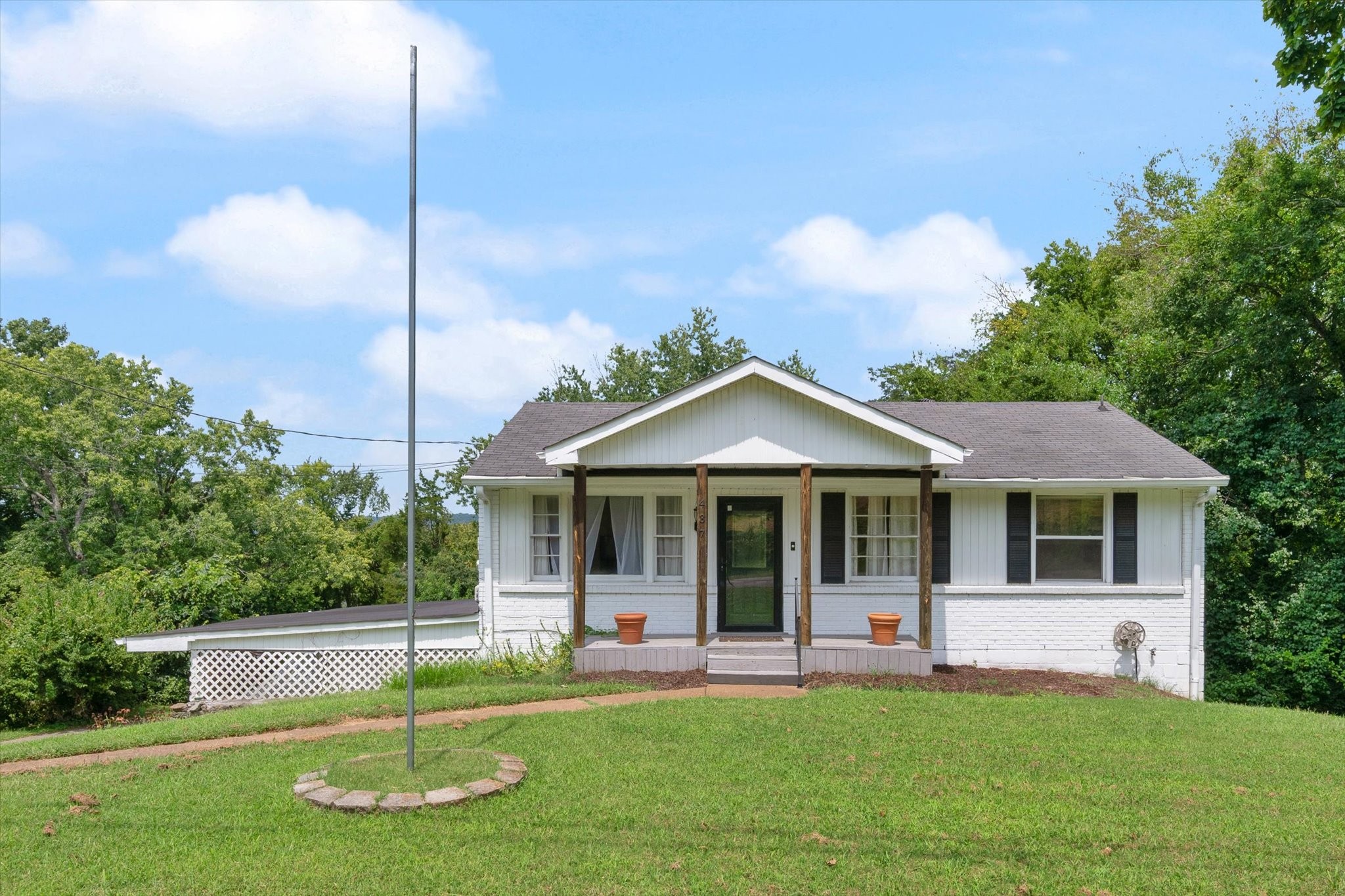437 Cornish Dr