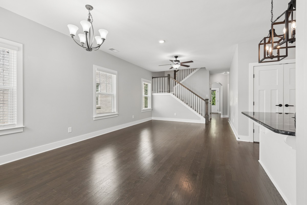 132 Kings Knoll Blvd