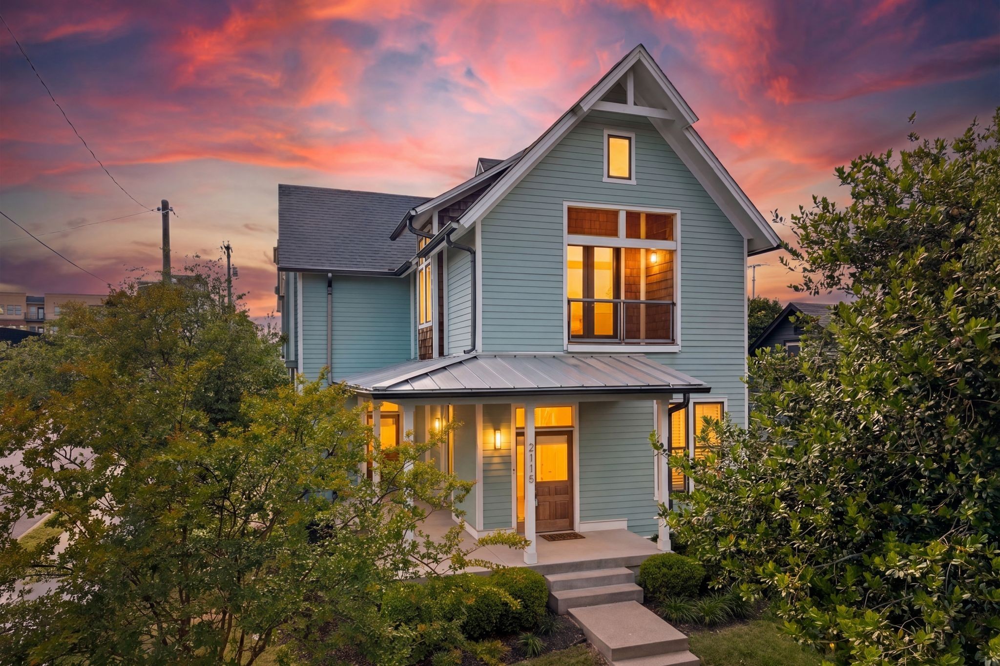 2115 Grantland Ave