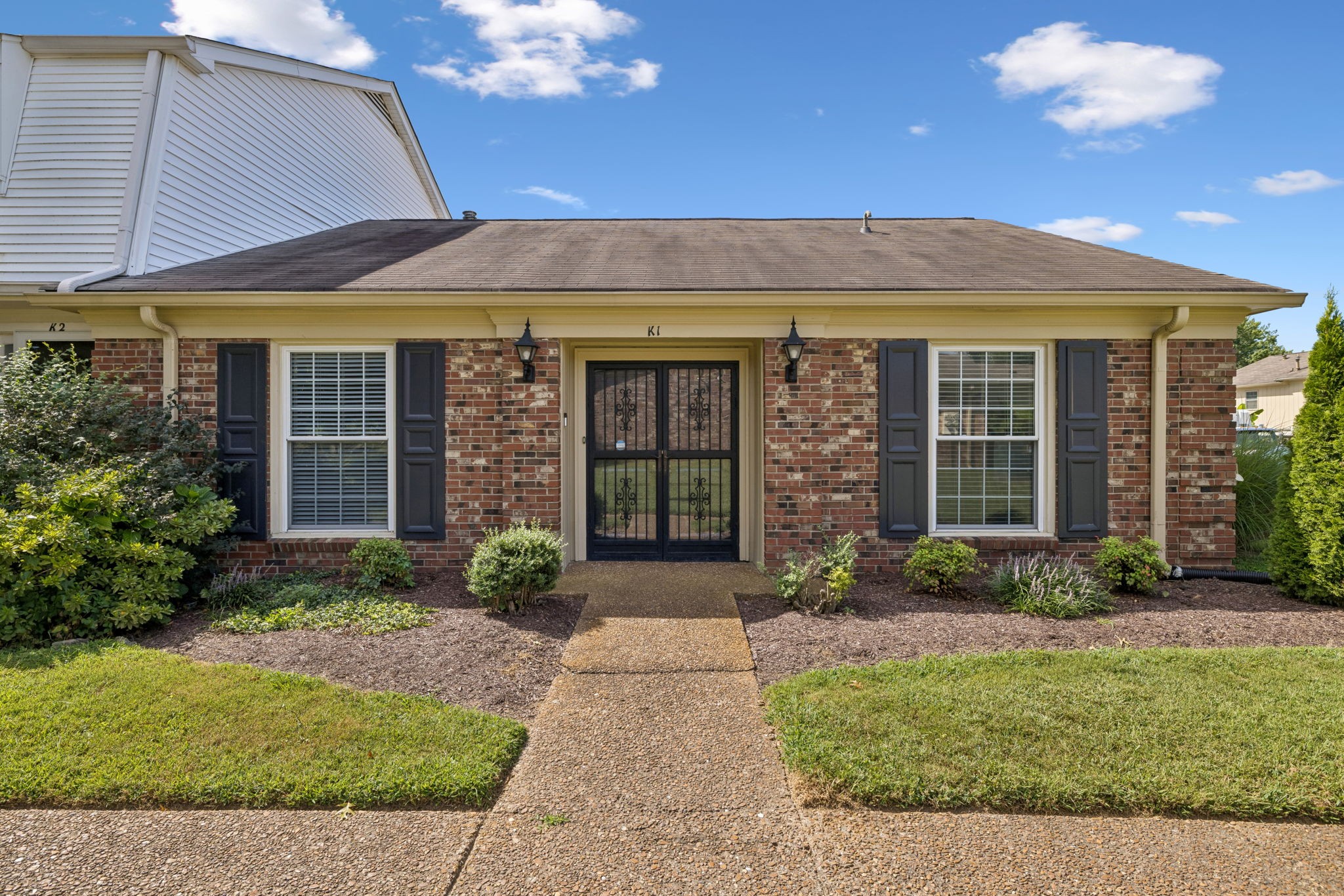 8207 Sawyer Brown Rd