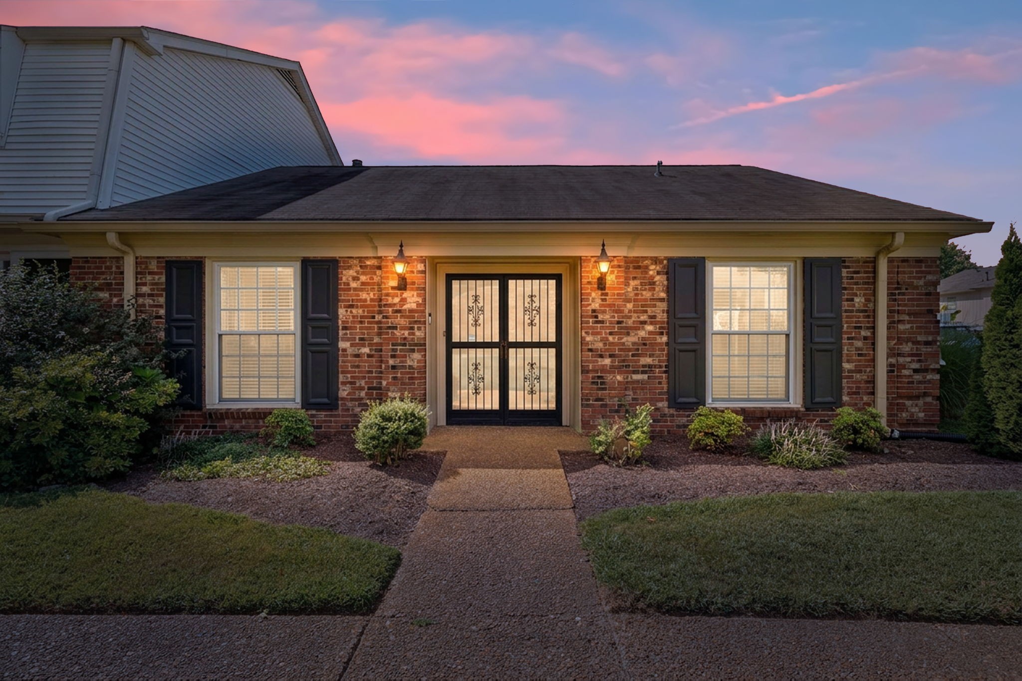 8207 Sawyer Brown Rd