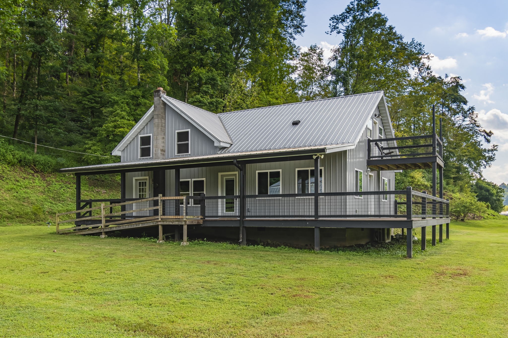 3344 Highway 438 E