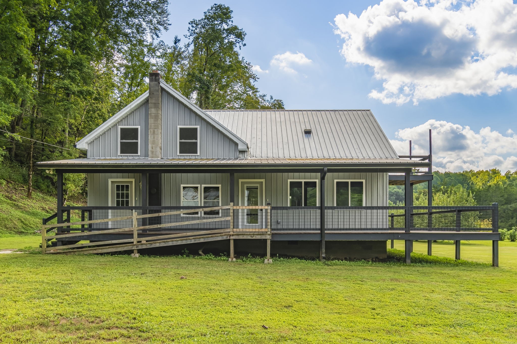 3344 Highway 438 E