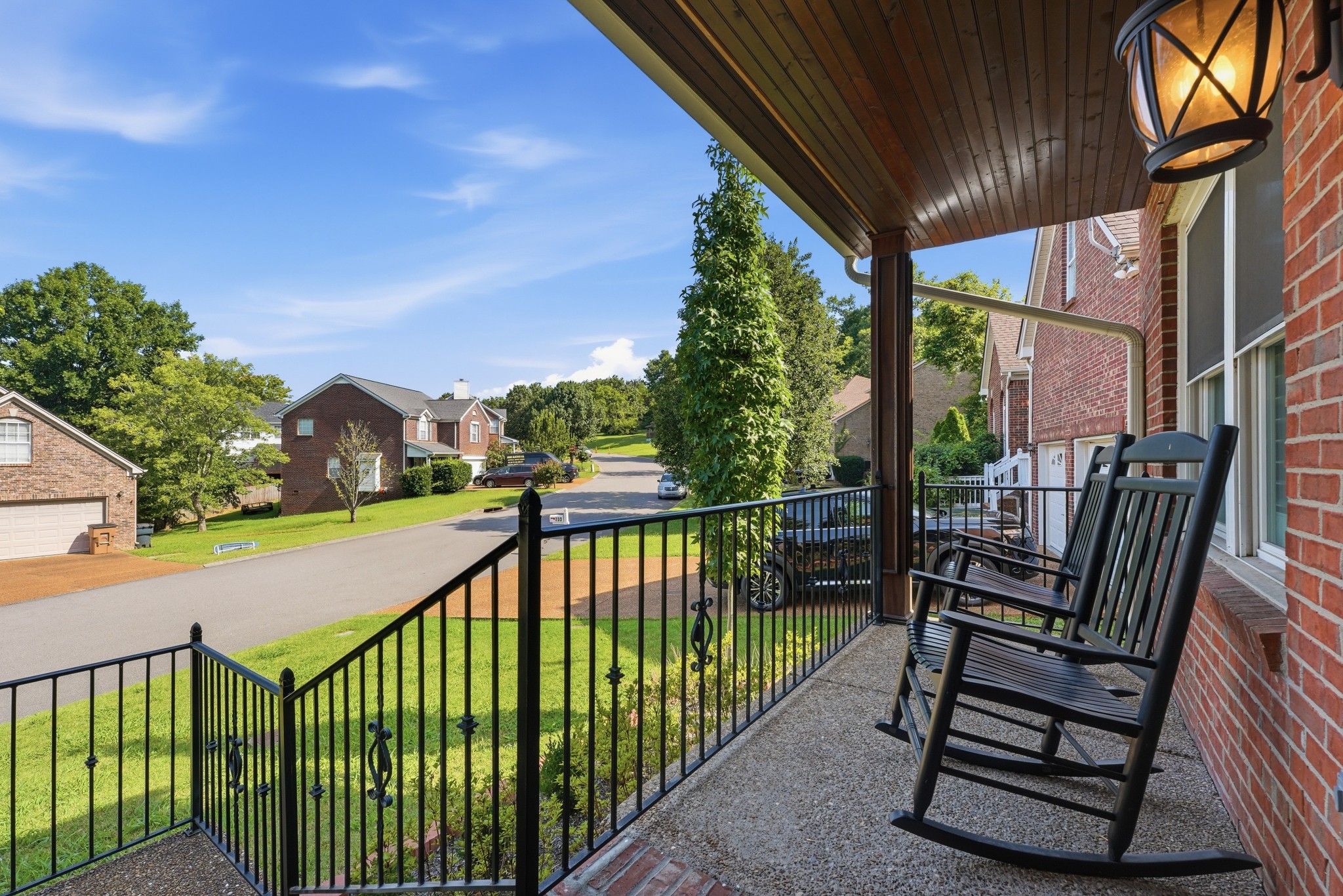 737 Cedar Crest Dr