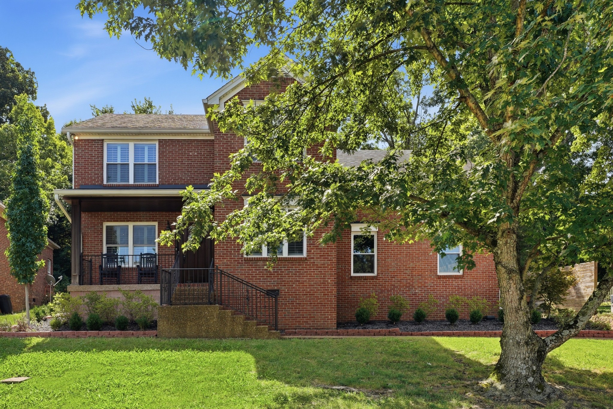 737 Cedar Crest Dr