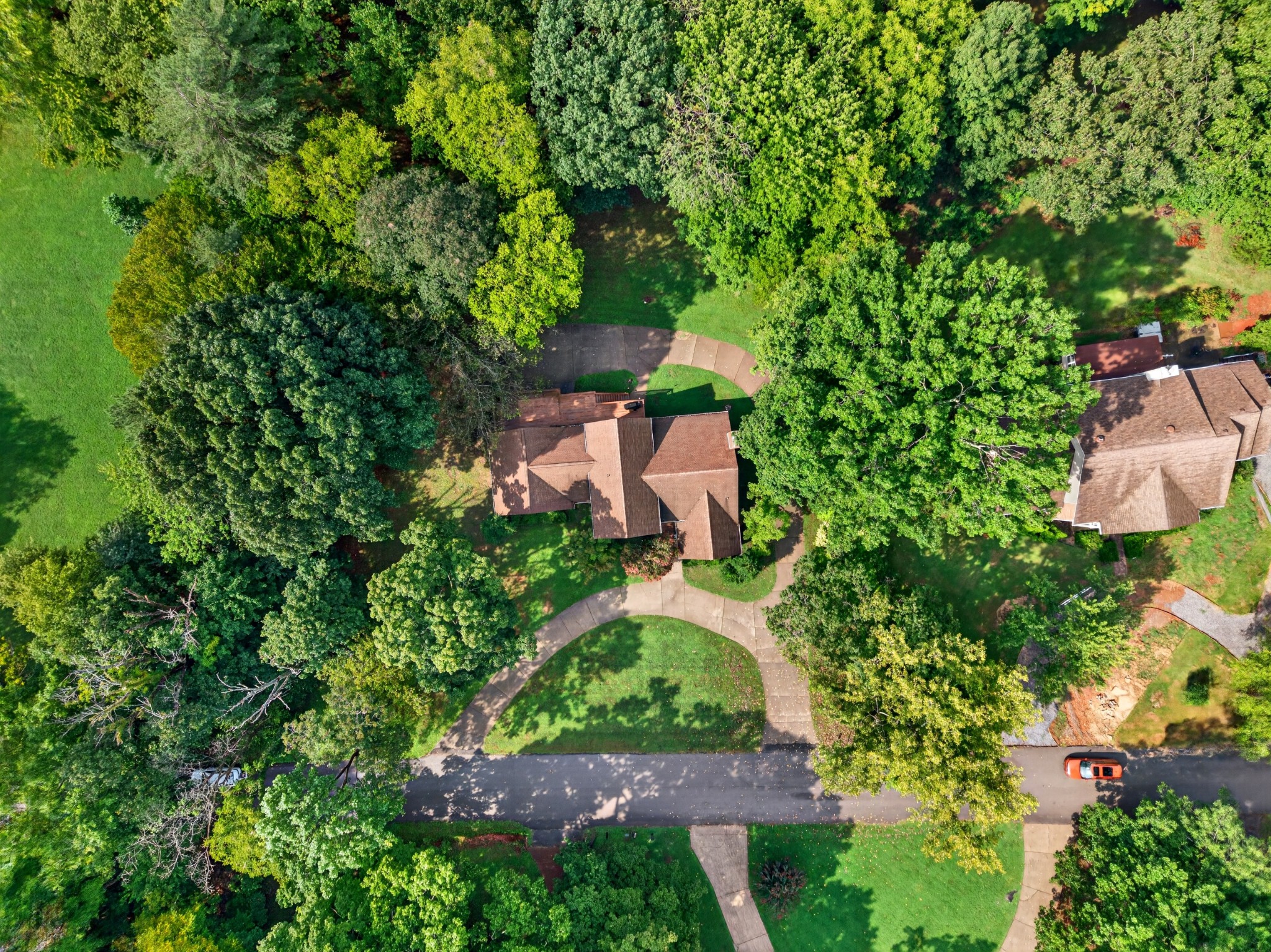 1604 Deerfield Dr