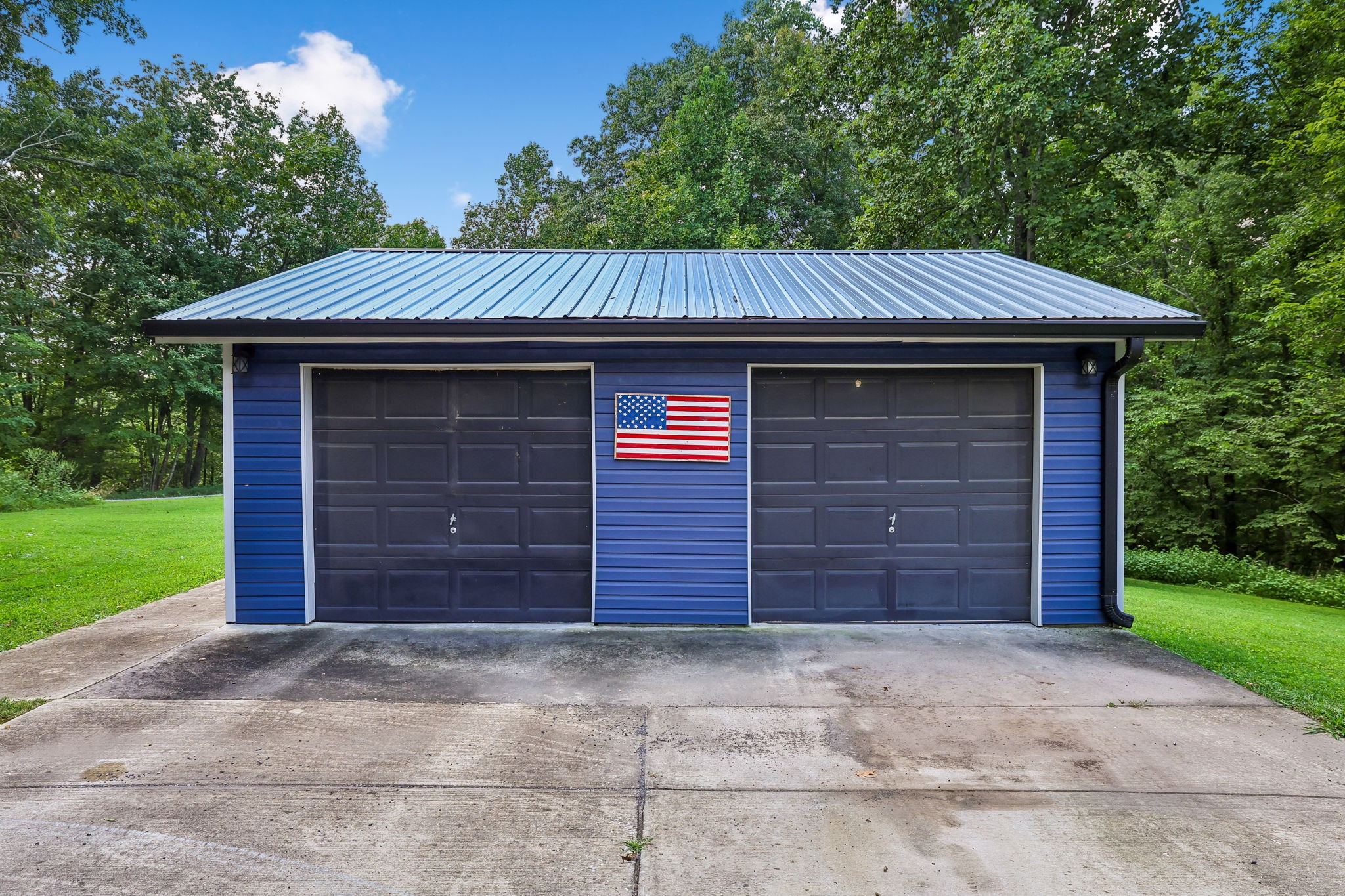 432 Parker Ln