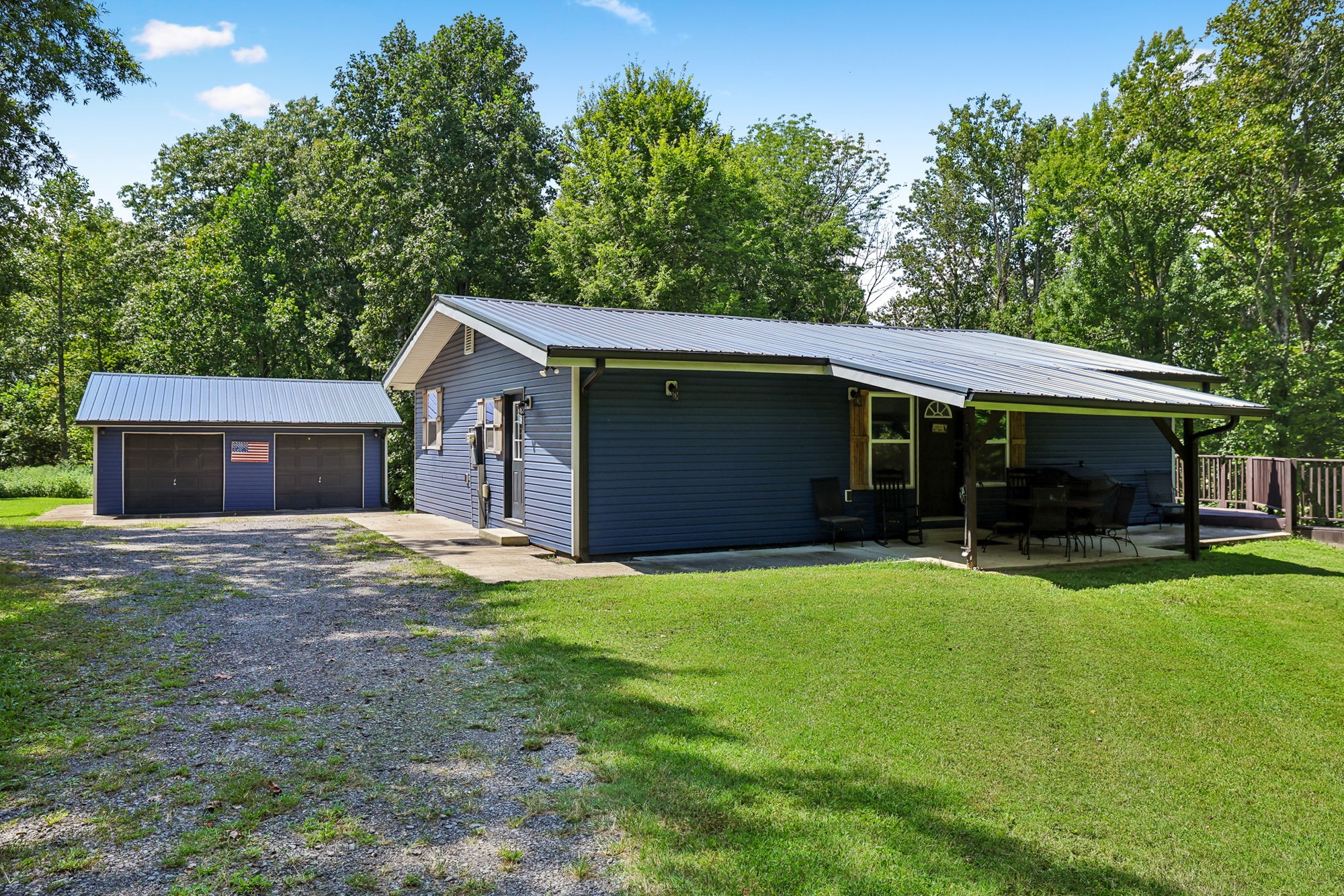 432 Parker Ln