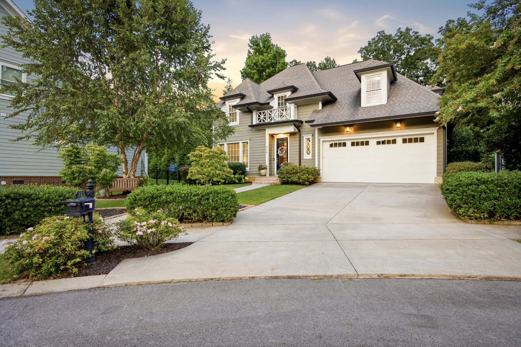 925 Tetra Court