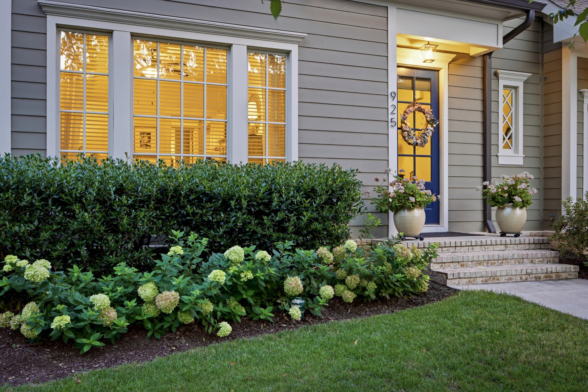 925 Tetra Court