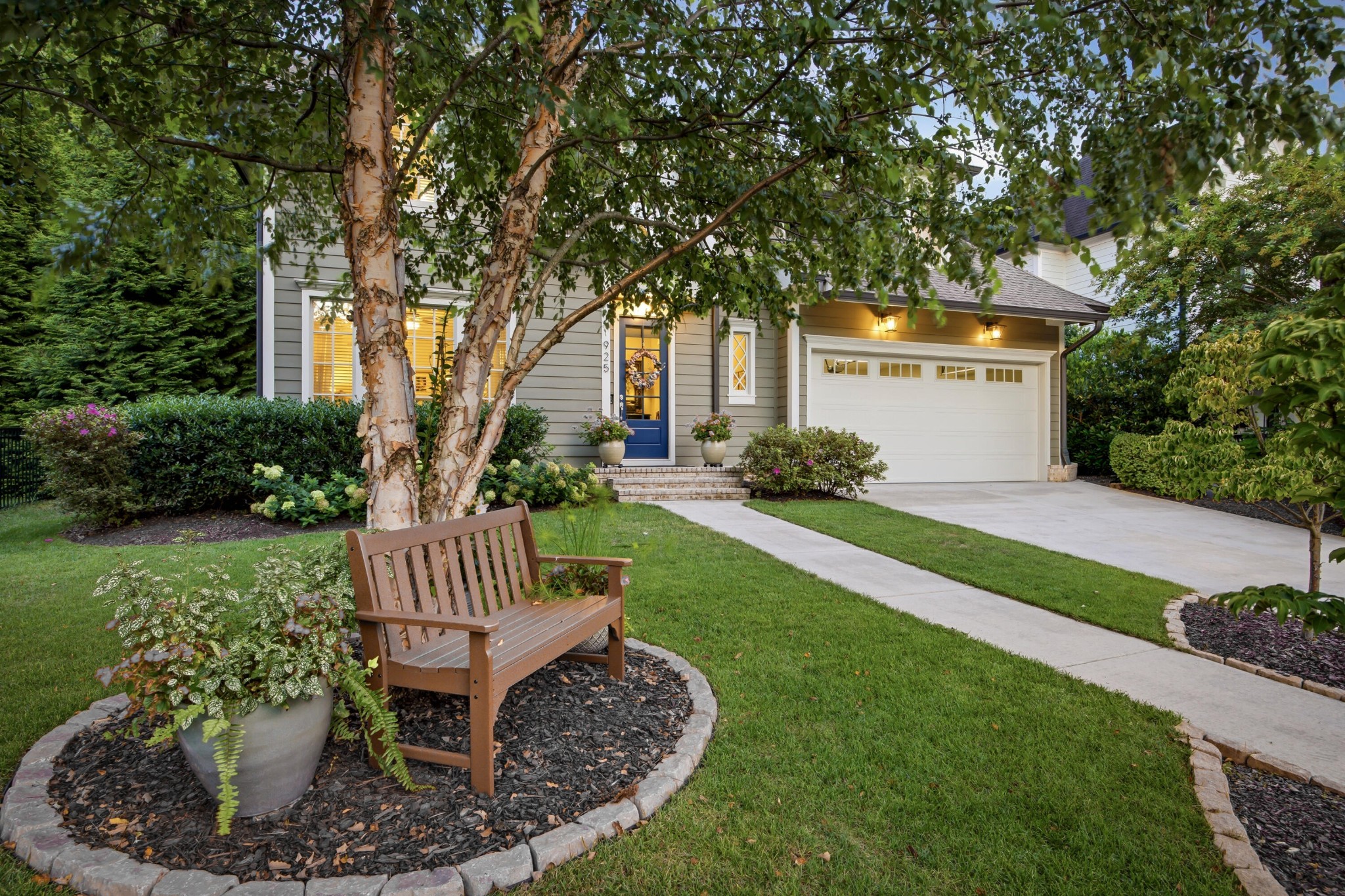 925 Tetra Court