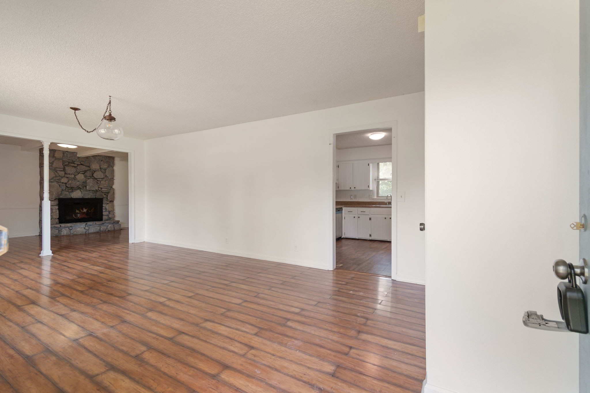 101 Creekwood Dr