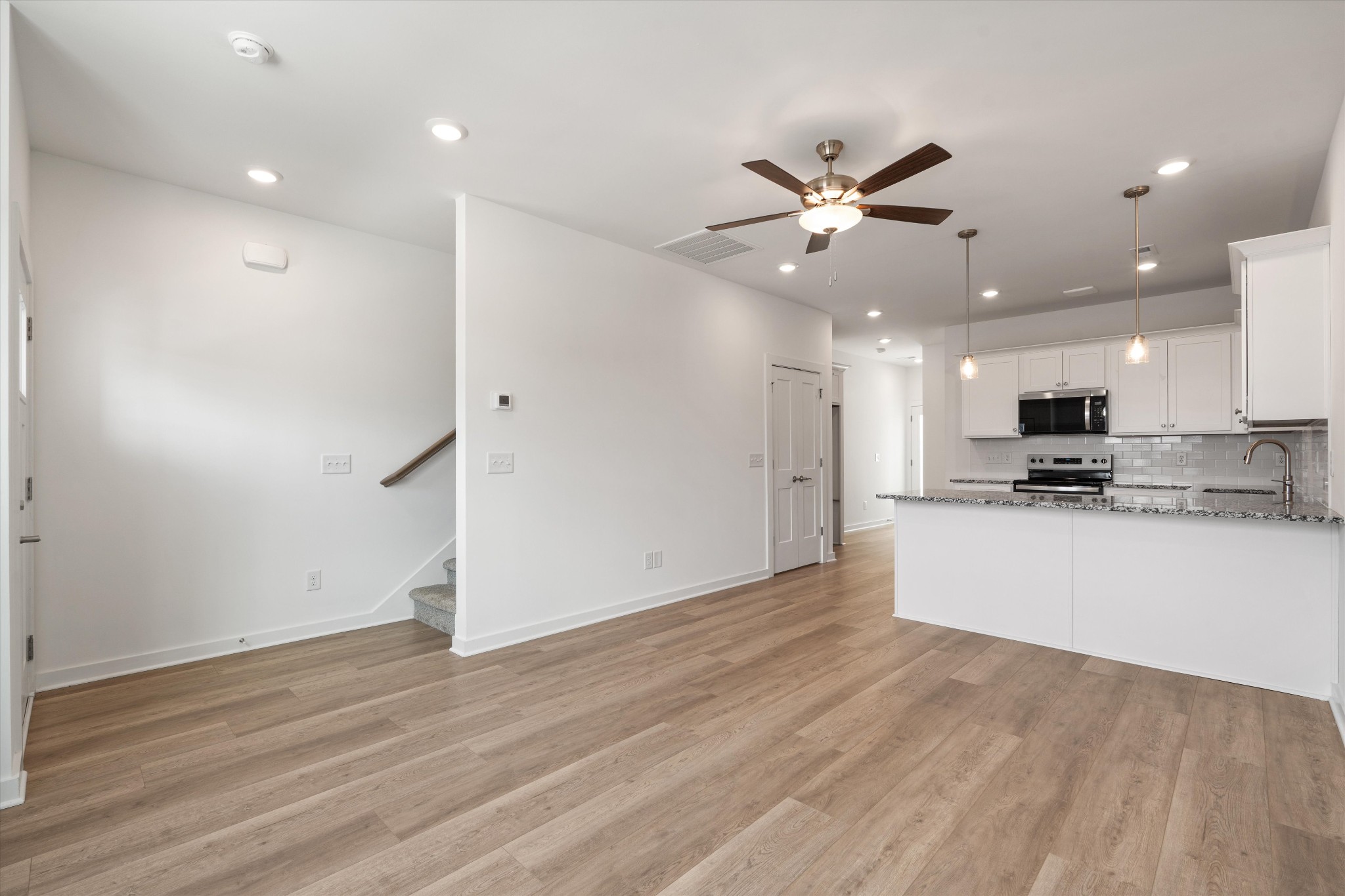 1170 S Dickerson Rd